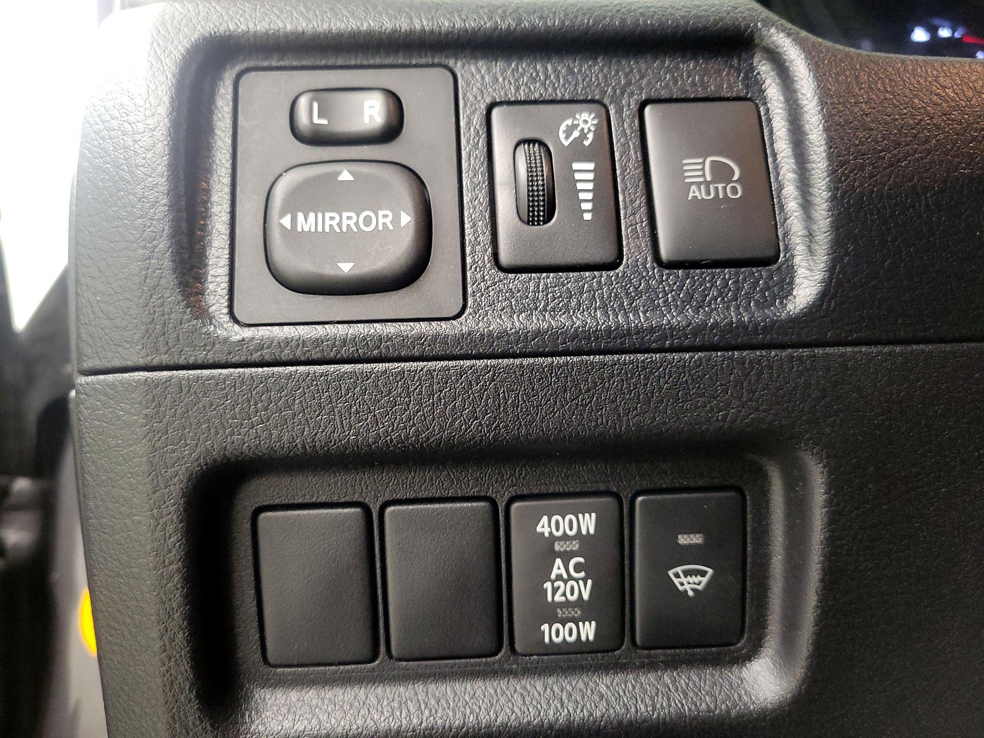 Thumbnail: 2023 Toyota 4Runner - 13