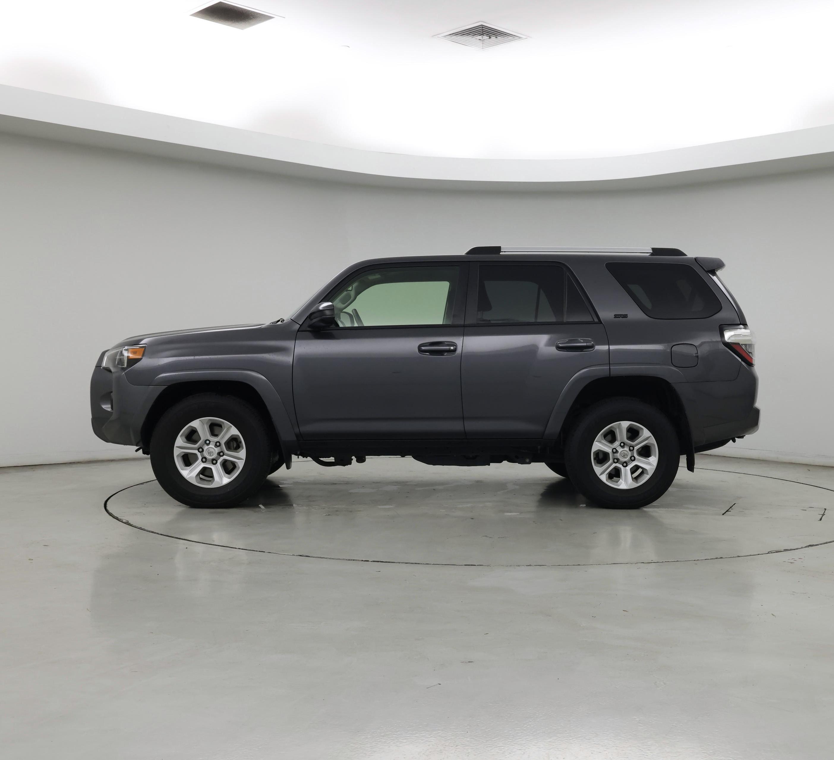 Thumbnail: 2023 Toyota 4Runner - 3