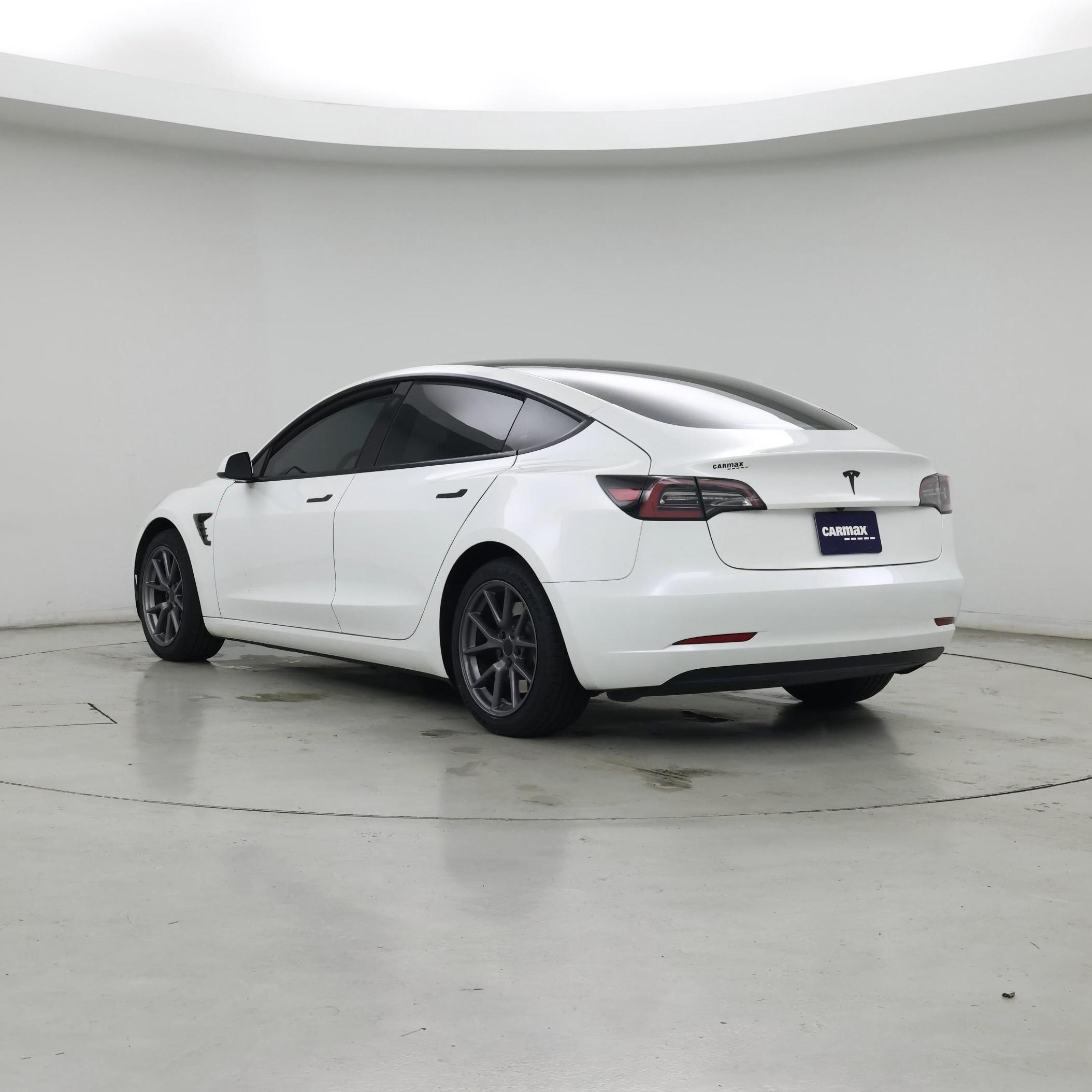 Thumbnail: 2023 Tesla Model 3 - 2