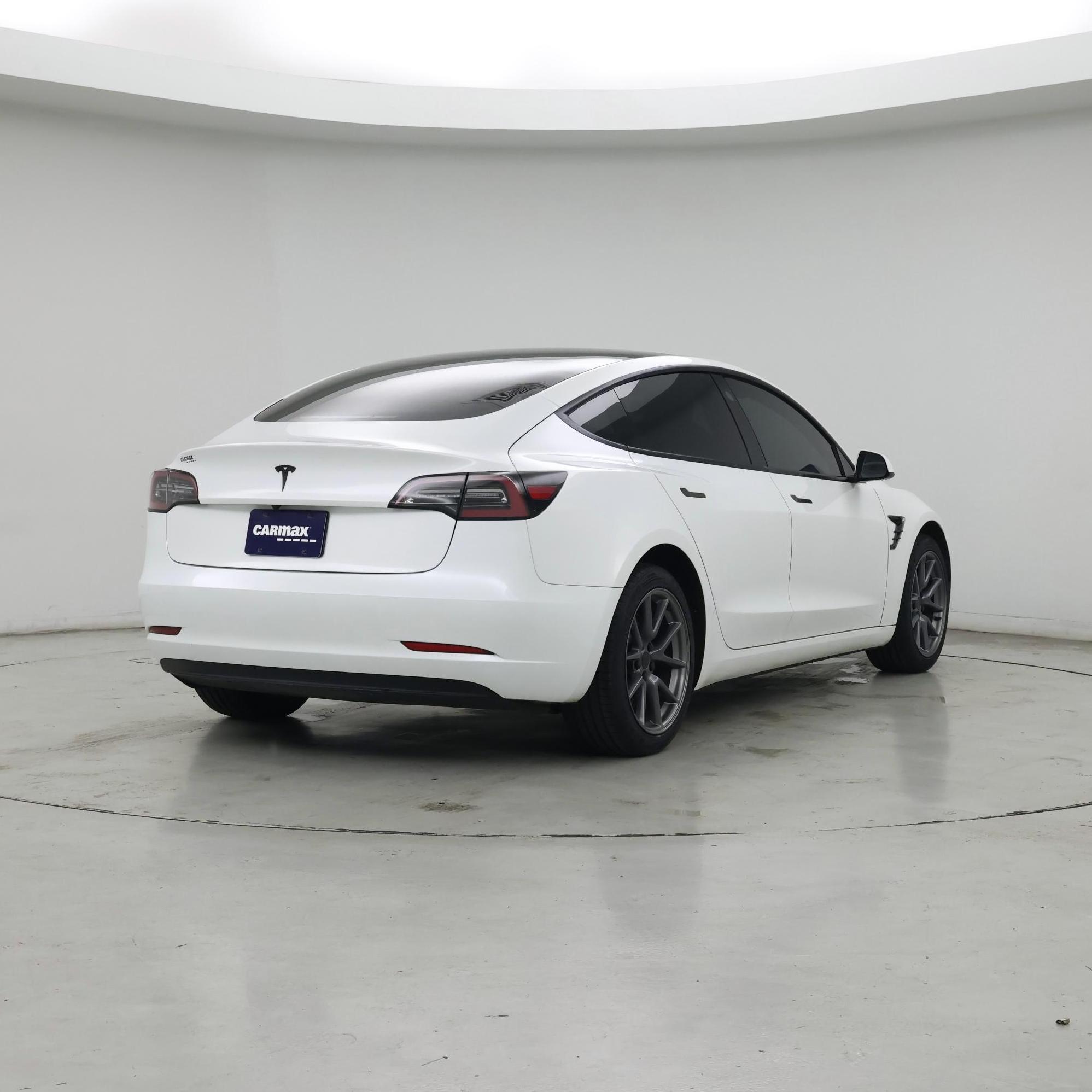 Thumbnail: 2023 Tesla Model 3 - 8