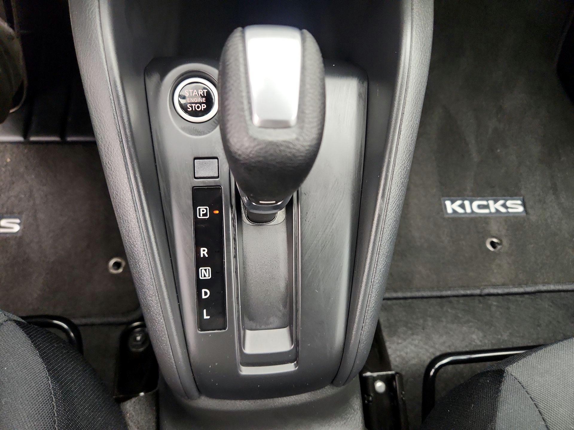 Thumbnail: 2025 Nissan Kicks - 17