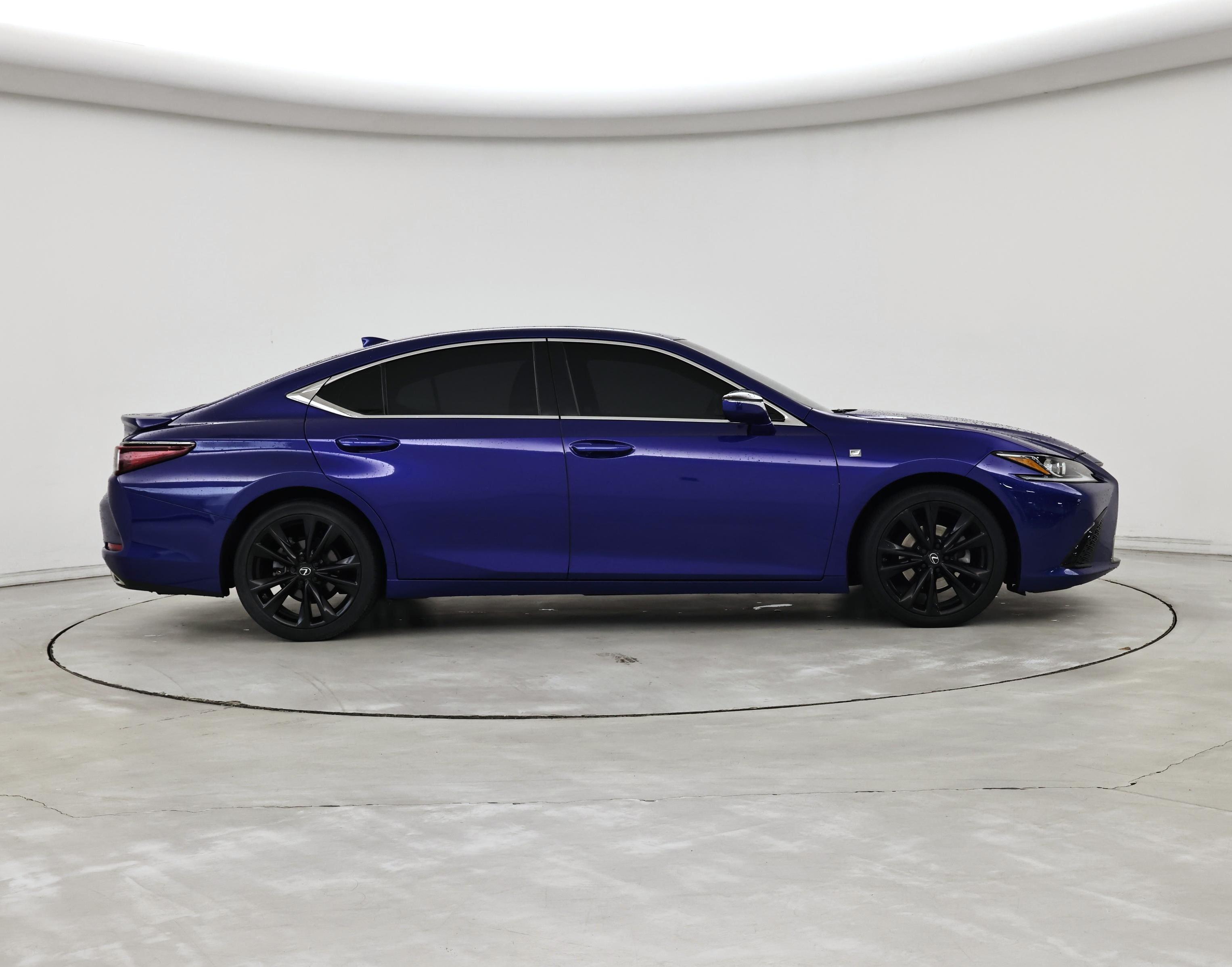 Thumbnail: 2022 Lexus ES - 7