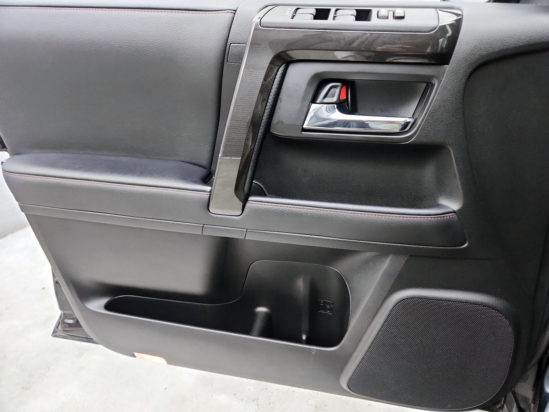 Thumbnail: 2024 Toyota 4Runner - 12