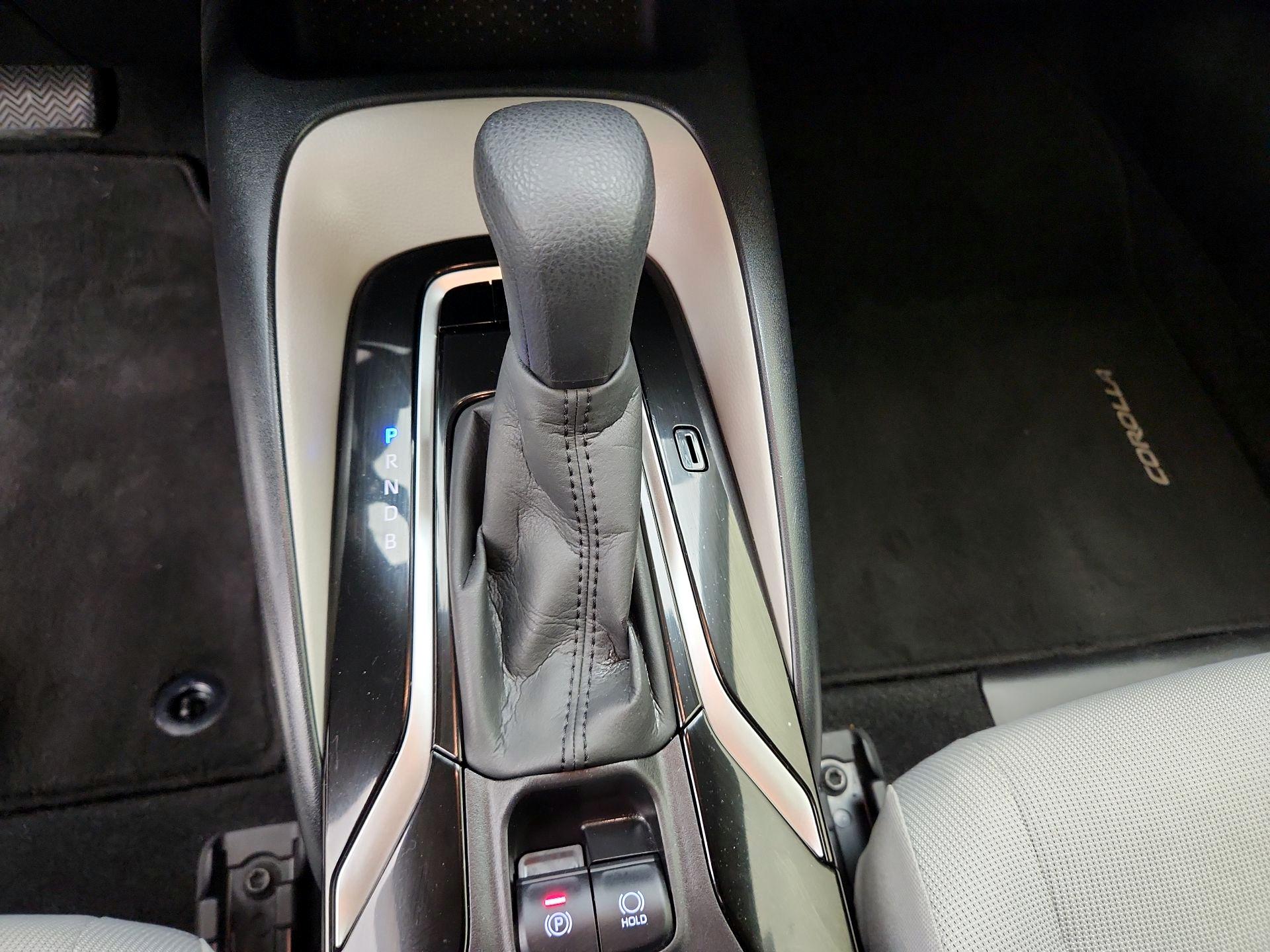 Thumbnail: 2021 Toyota Corolla - 17