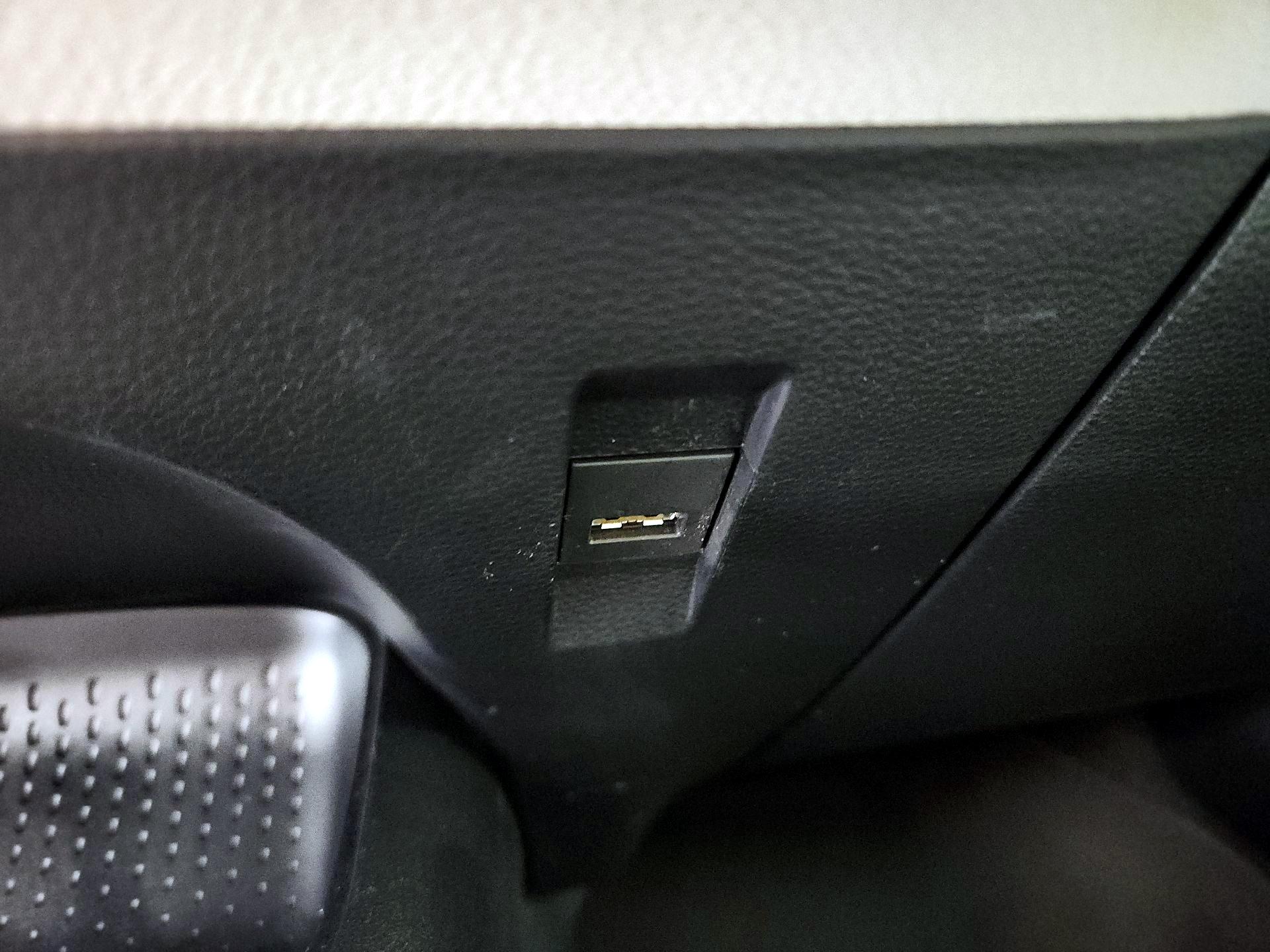 Thumbnail: 2021 Toyota Corolla - 18