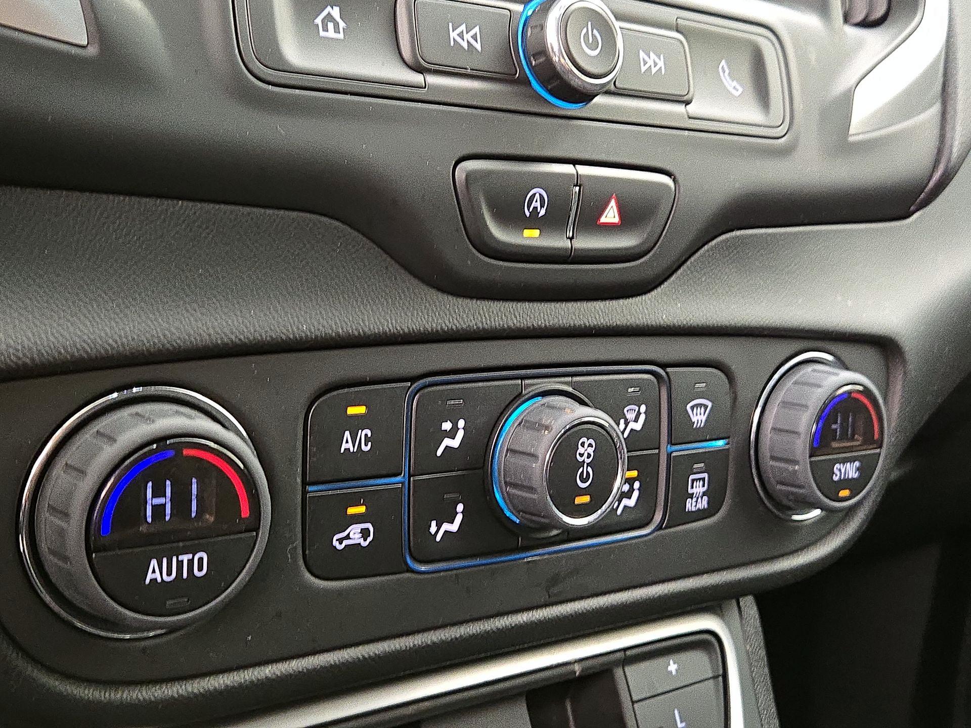 Thumbnail: 2022 GMC Terrain - 15