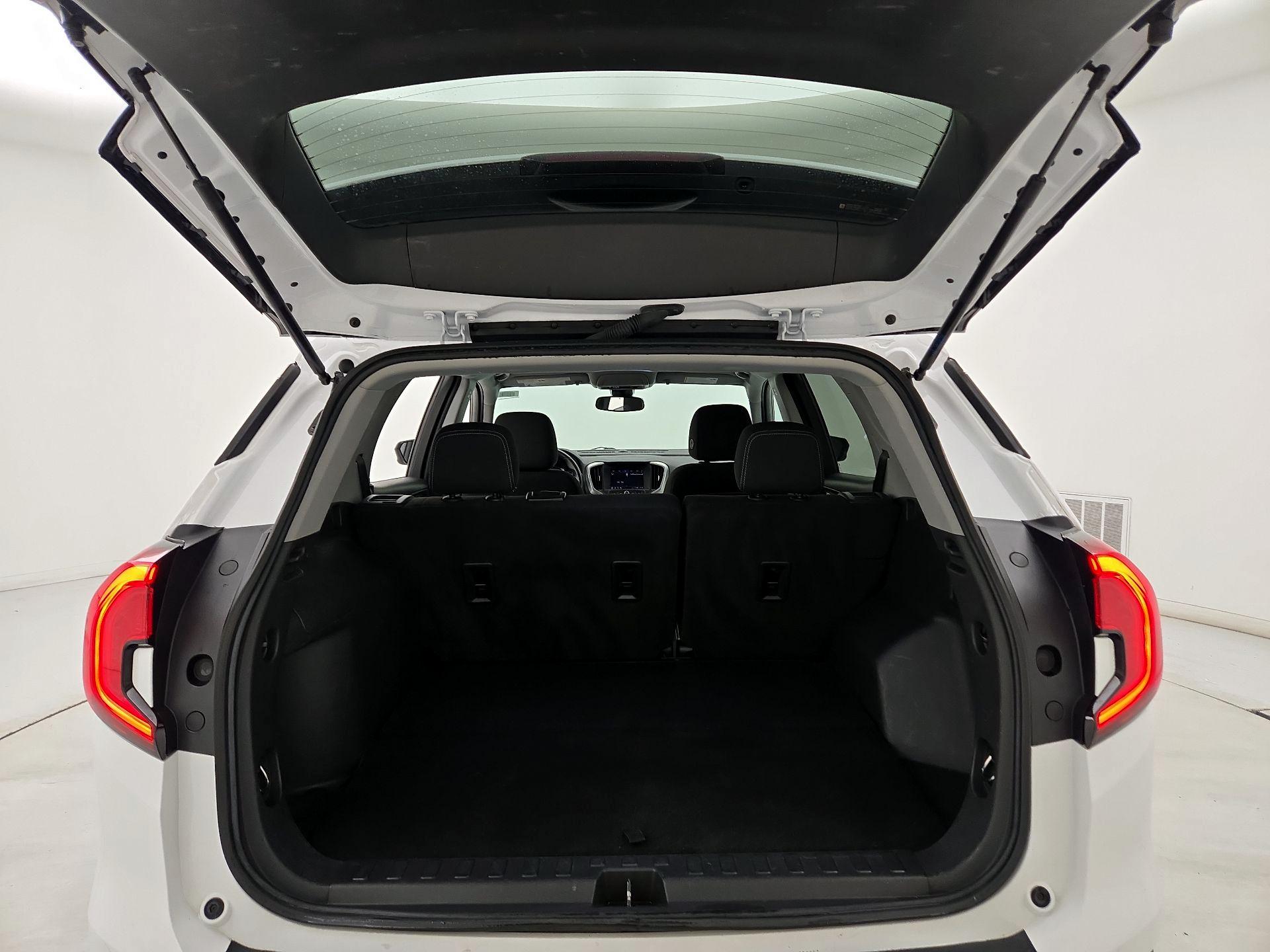 Thumbnail: 2022 GMC Terrain - 19