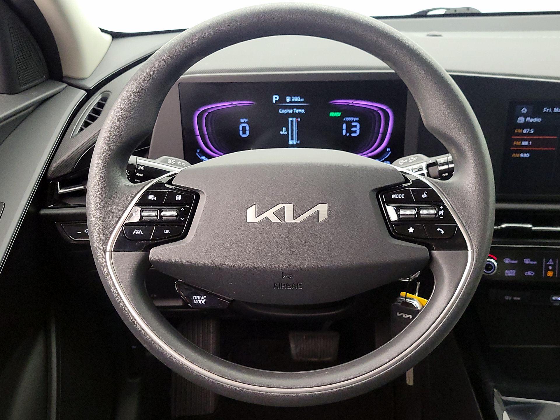 Thumbnail: 2023 Kia Niro - 10