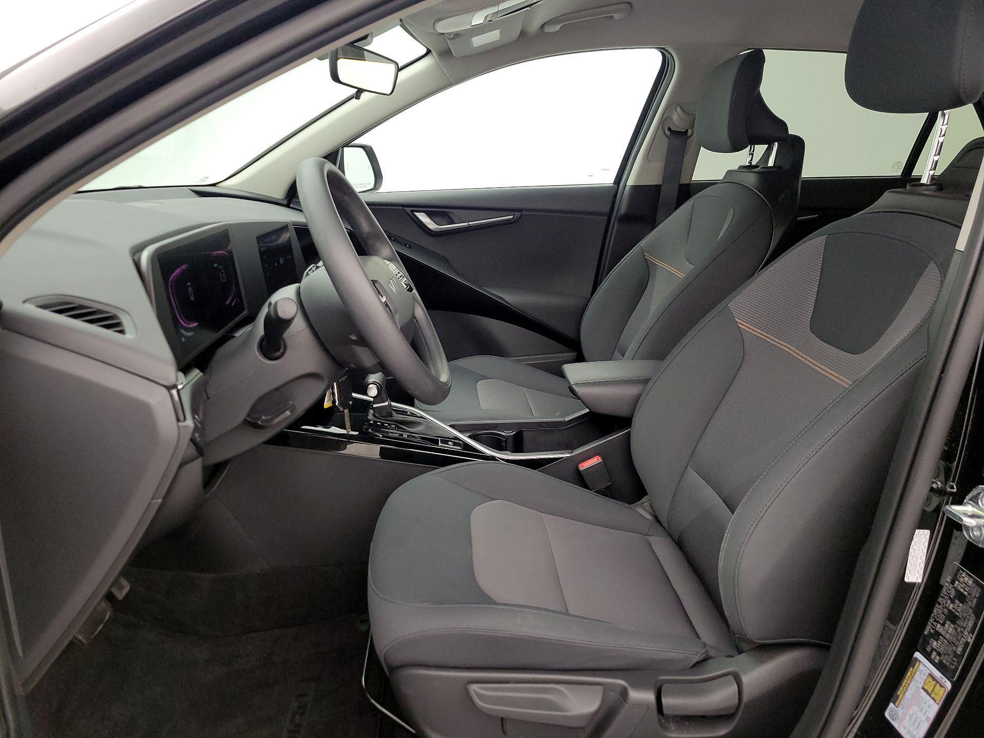 Thumbnail: 2023 Kia Niro - 11