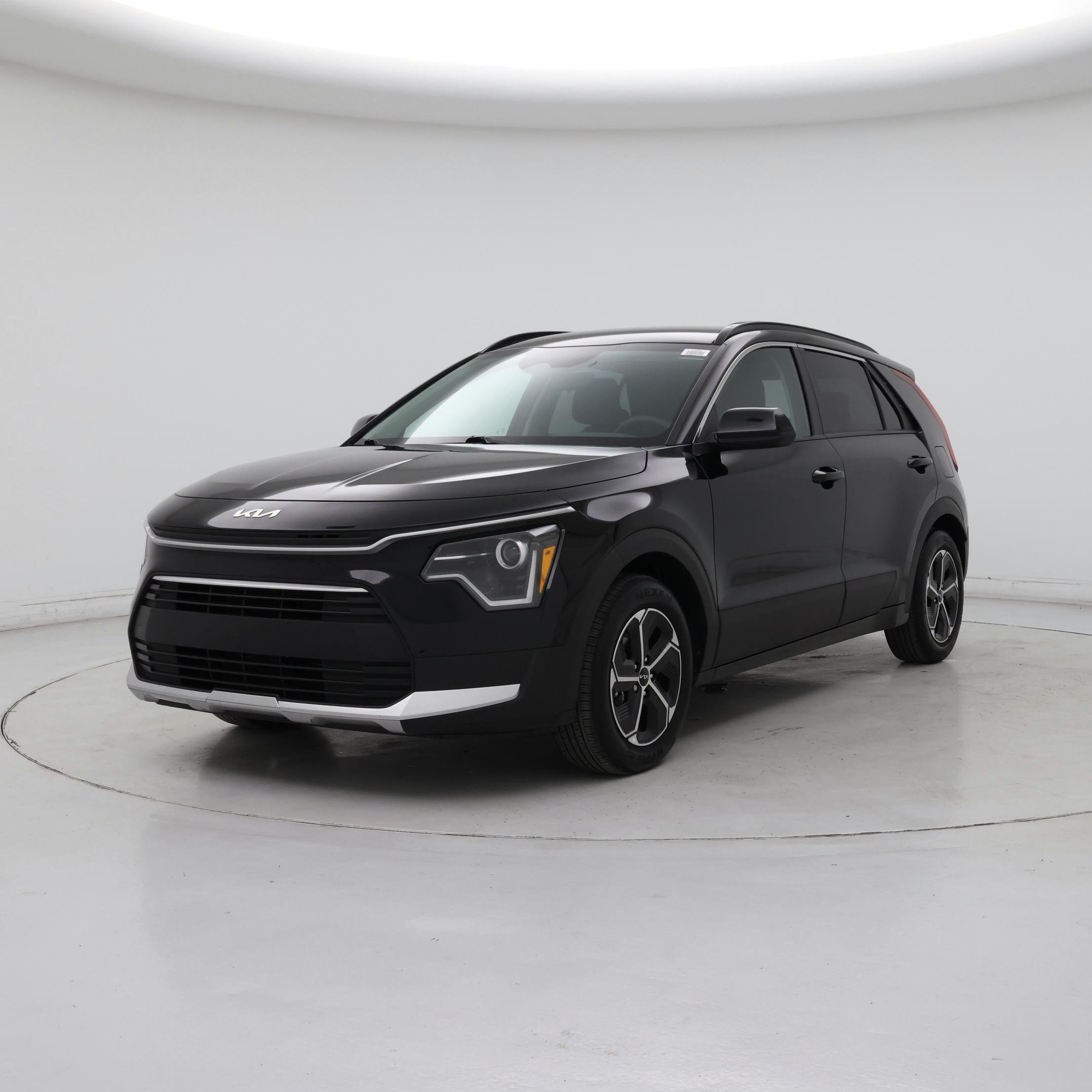 Thumbnail: 2023 Kia Niro - 4