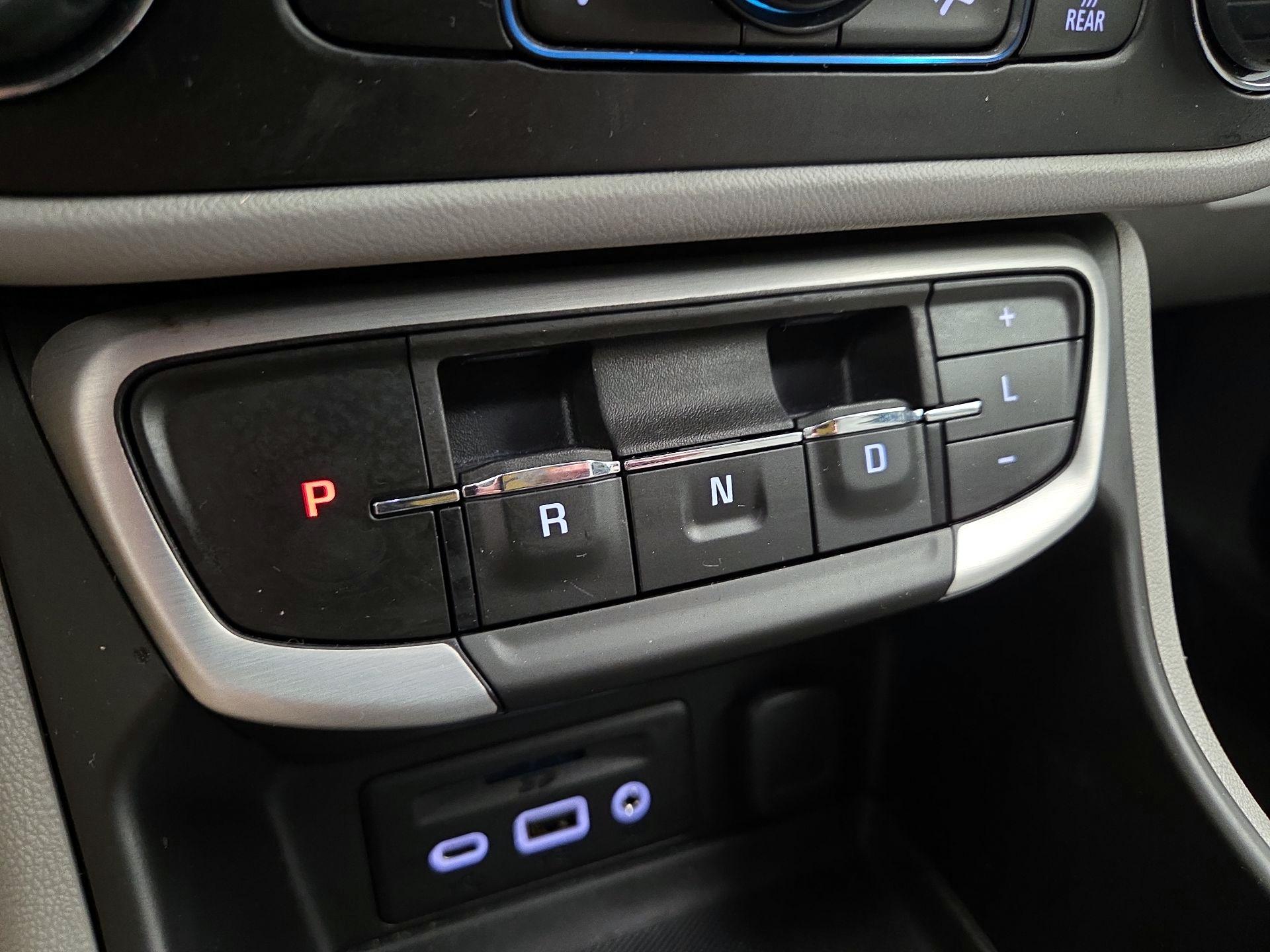 Thumbnail: 2022 GMC Terrain - 17