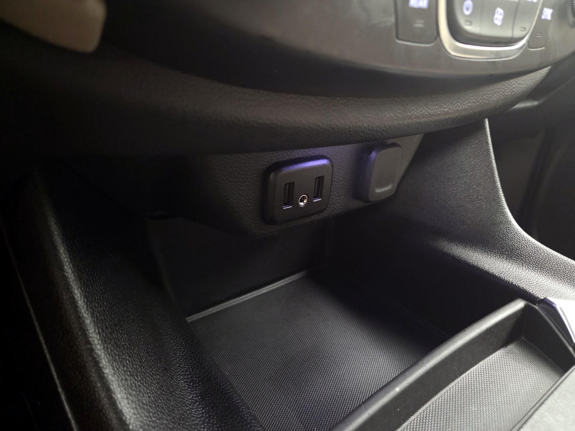 Thumbnail: 2023 Chevrolet Traverse - 18