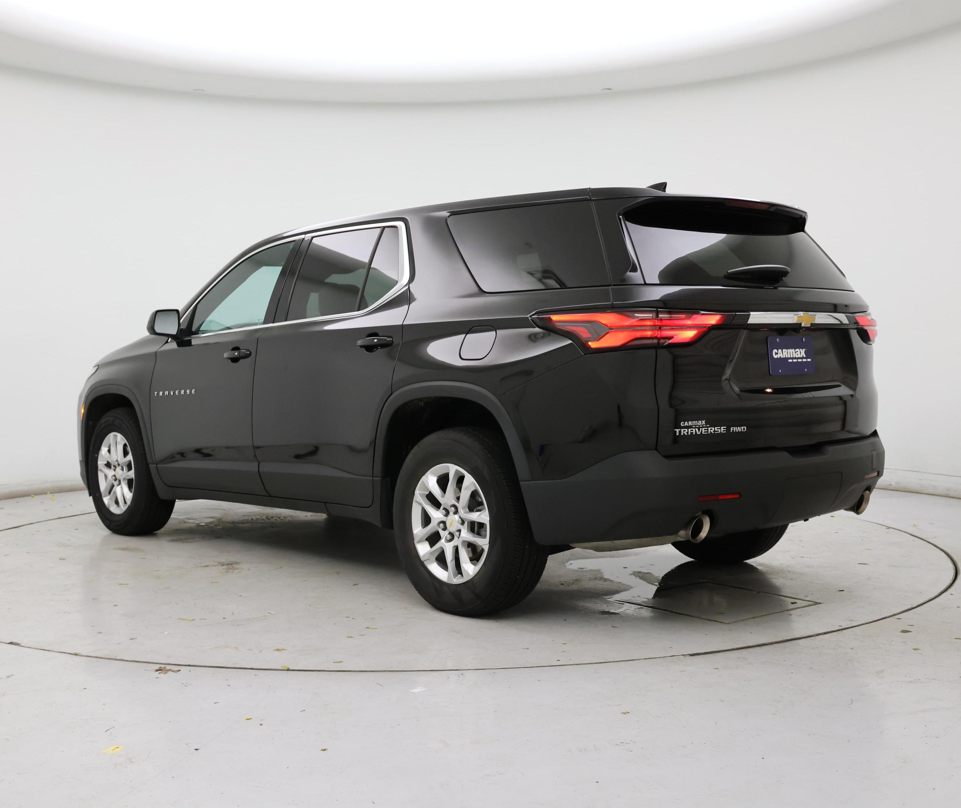 Thumbnail: 2023 Chevrolet Traverse - 2