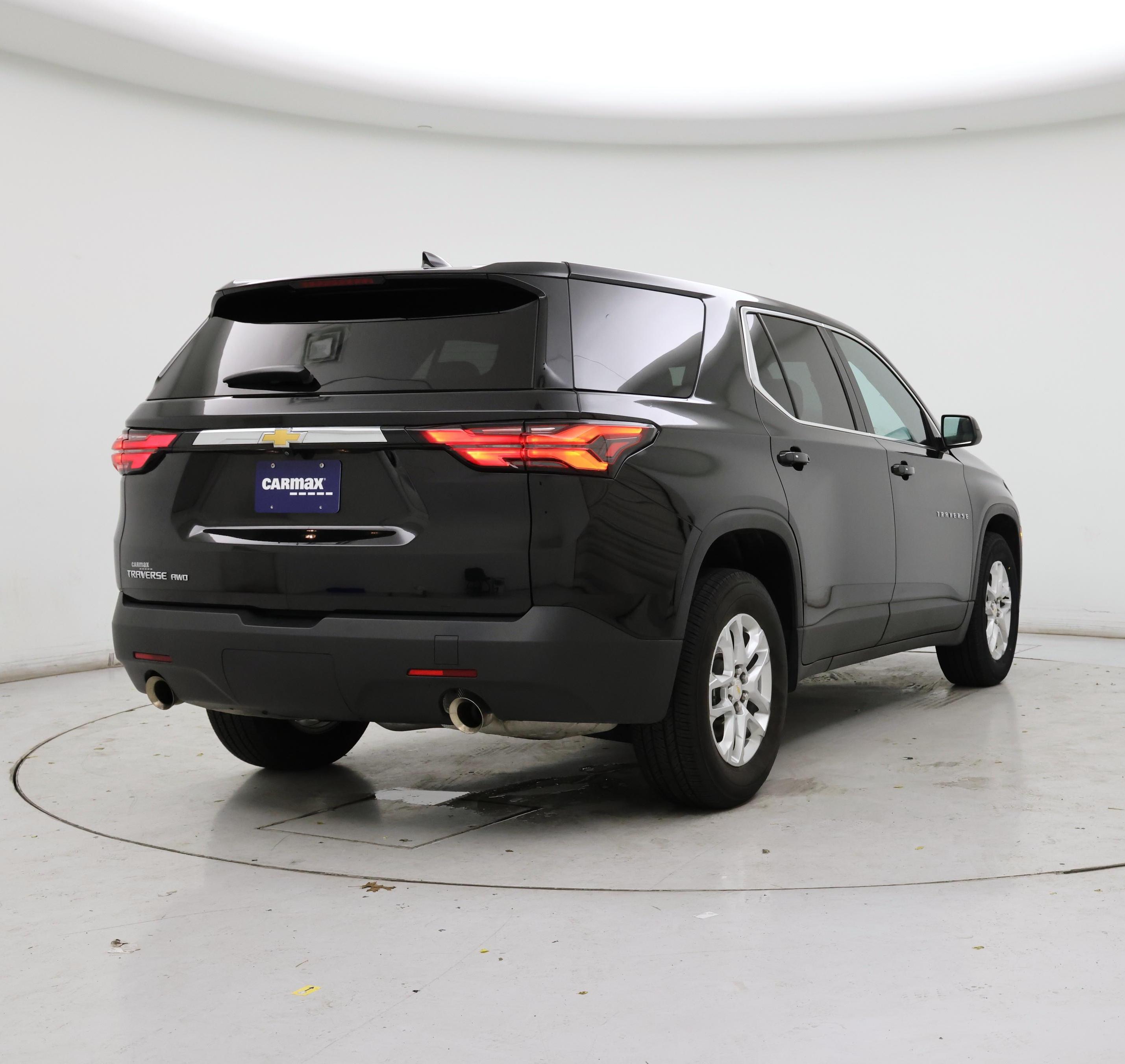 Thumbnail: 2023 Chevrolet Traverse - 8