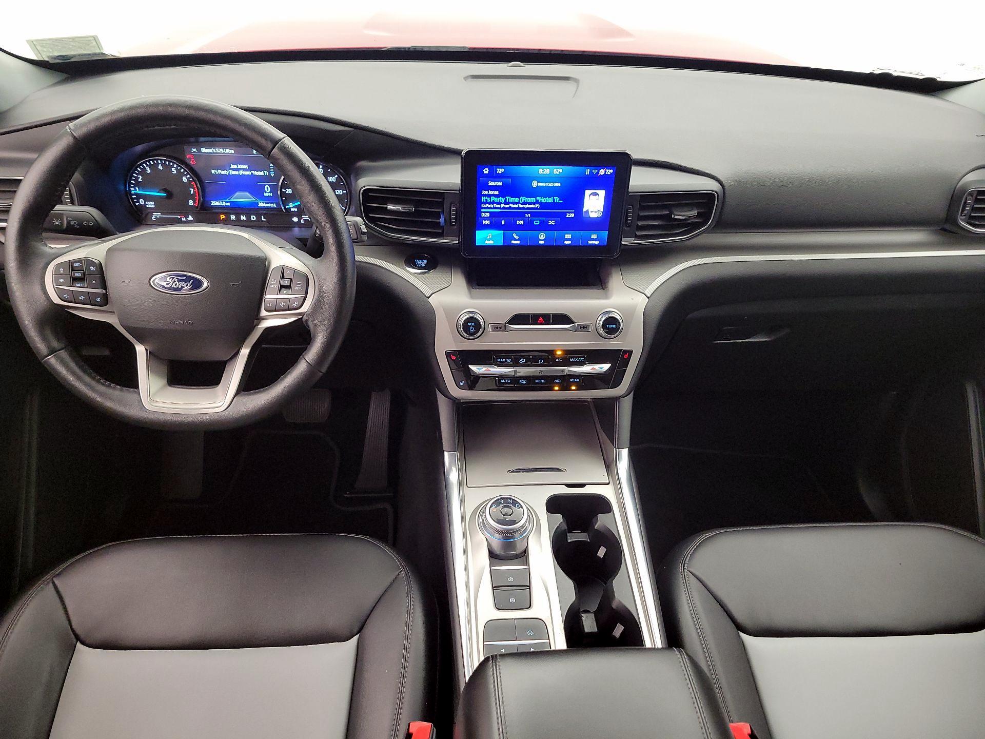 Thumbnail: 2022 Ford Explorer - 9