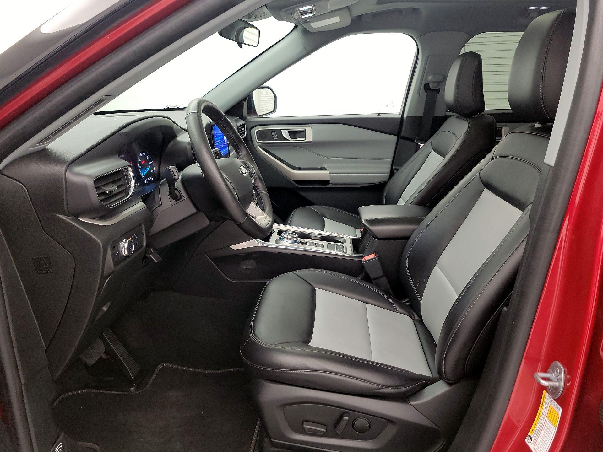 Thumbnail: 2022 Ford Explorer - 11