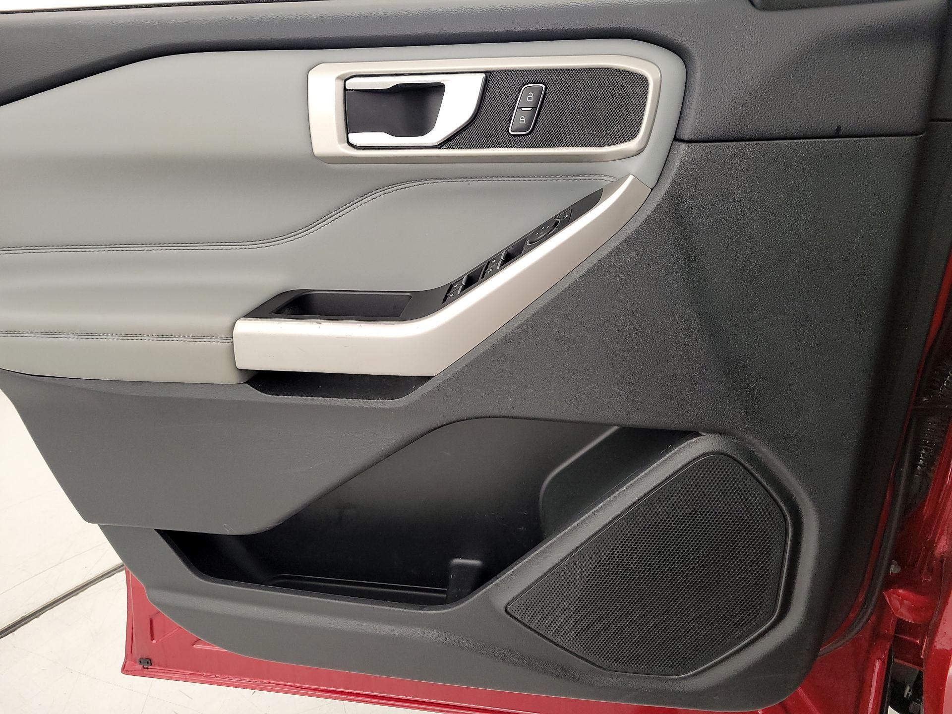 Thumbnail: 2022 Ford Explorer - 12