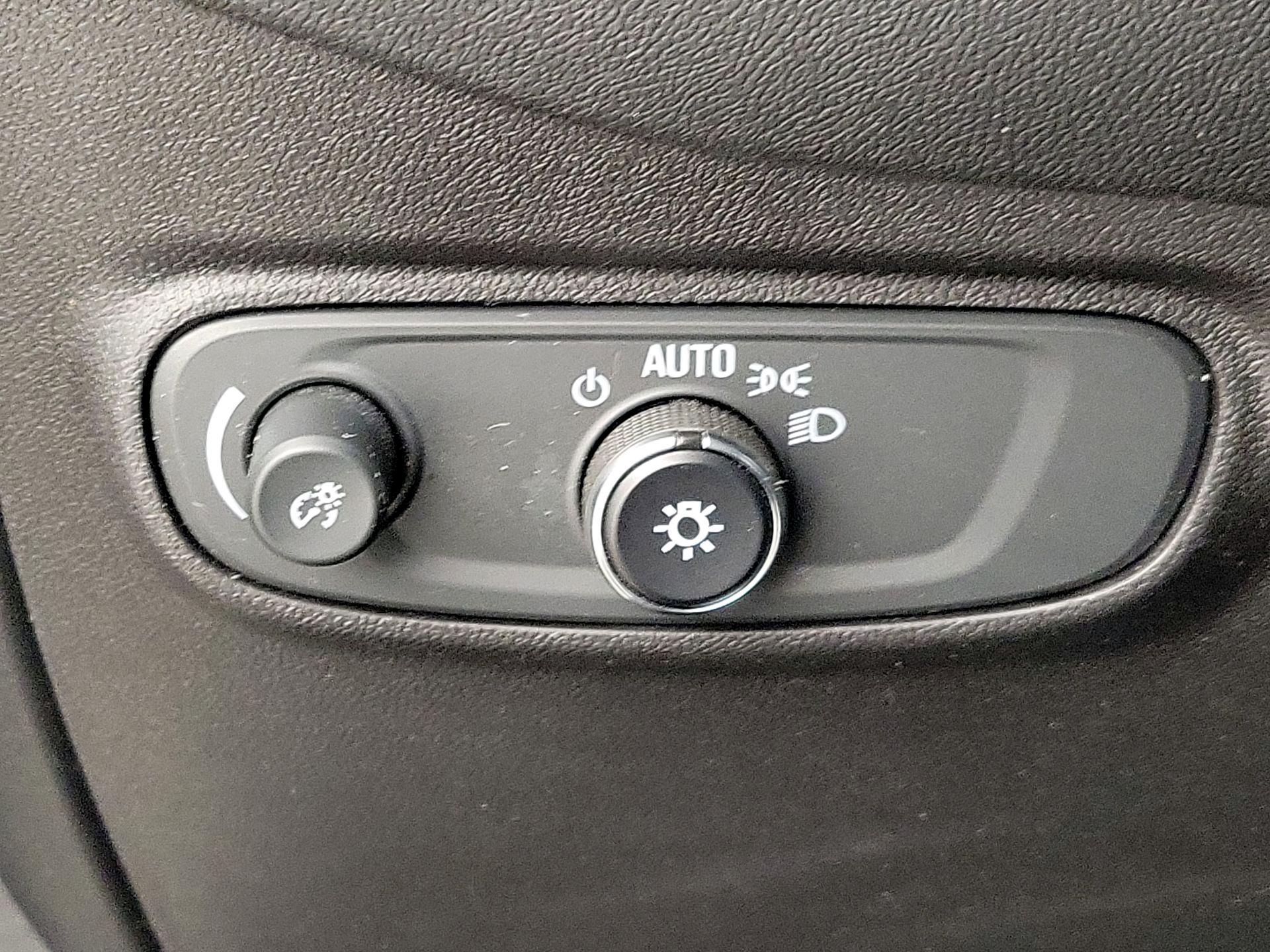 Thumbnail: 2023 Chevrolet Equinox - 13