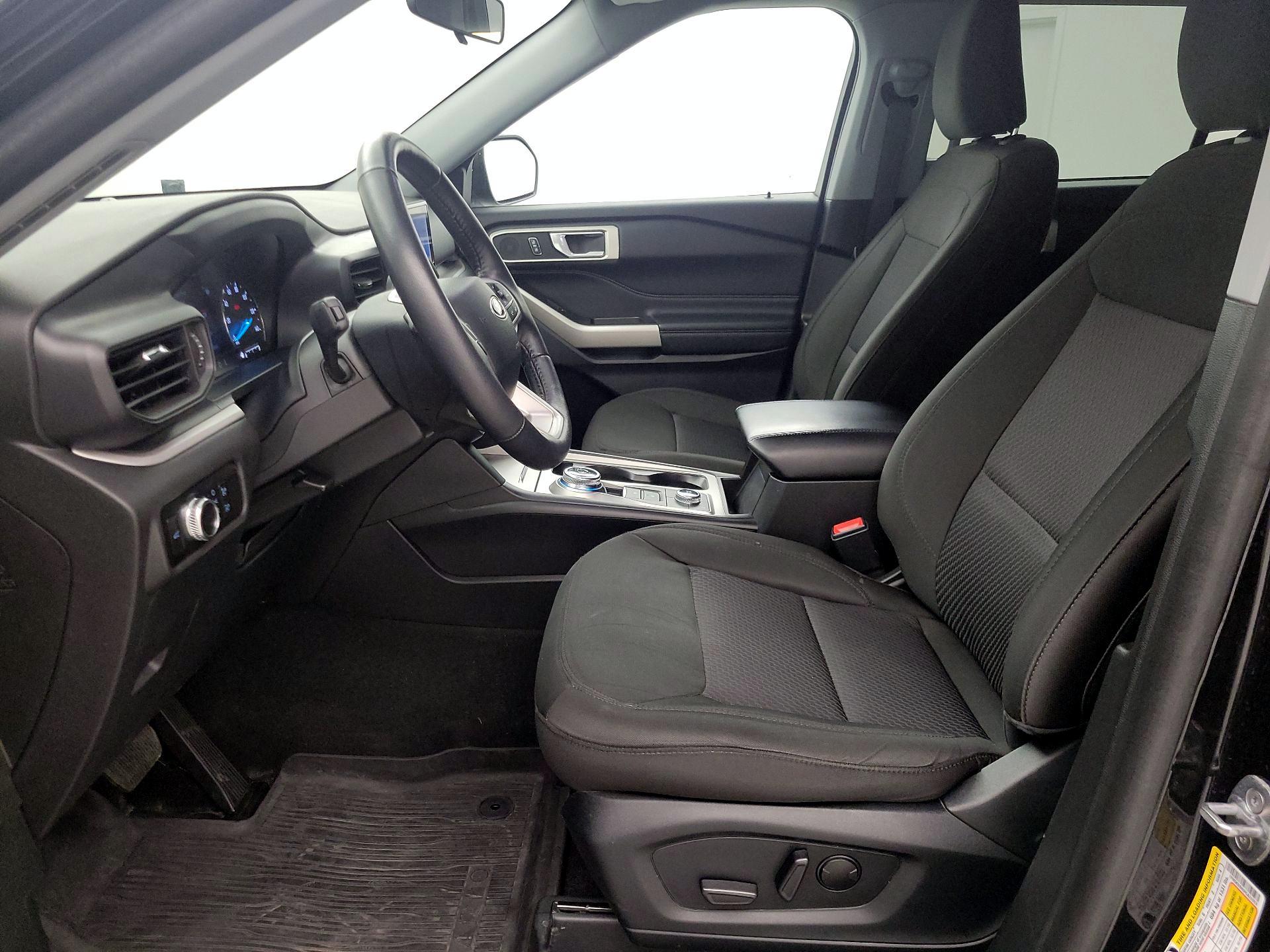 Thumbnail: 2023 Ford Explorer - 9