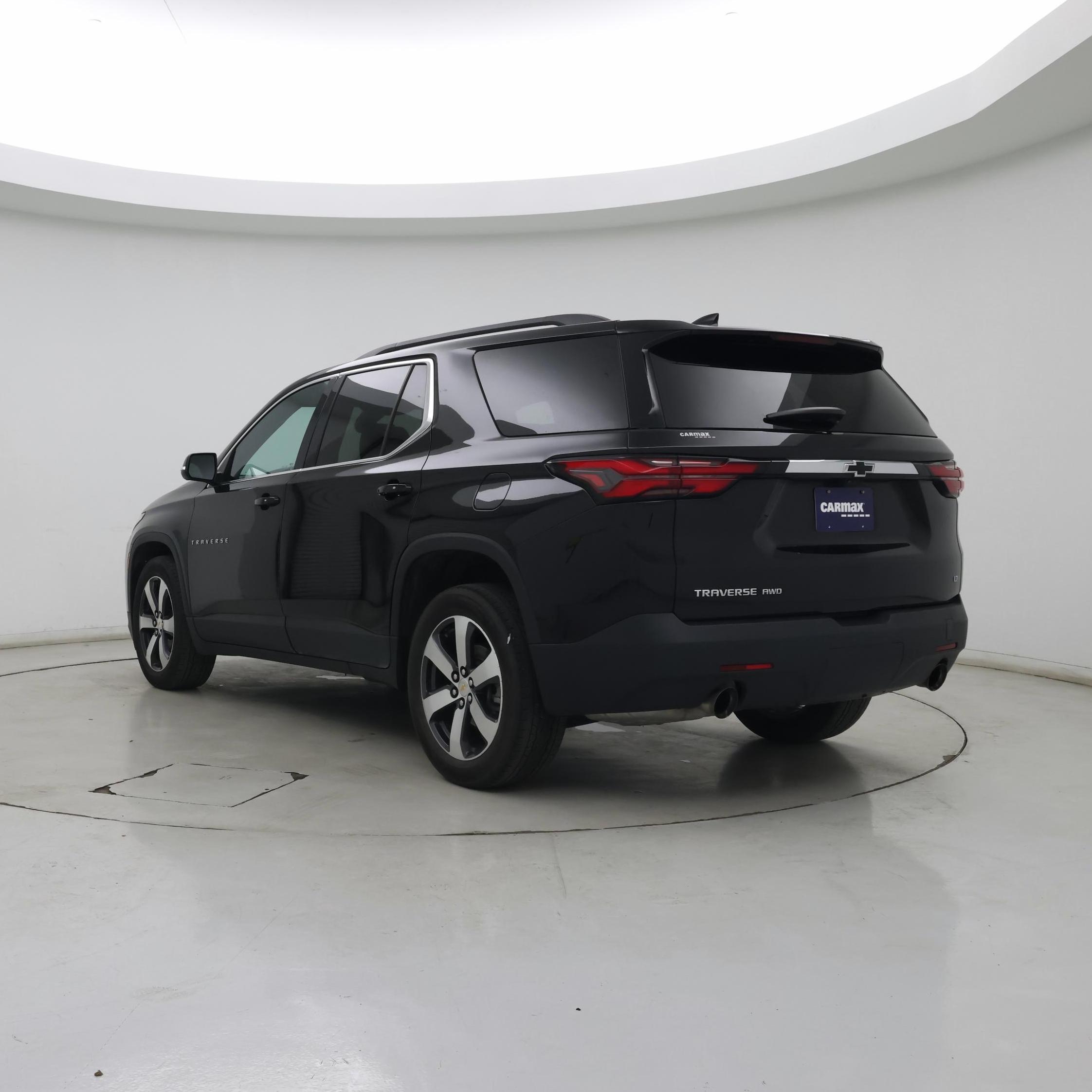 Thumbnail: 2023 Chevrolet Traverse - 2