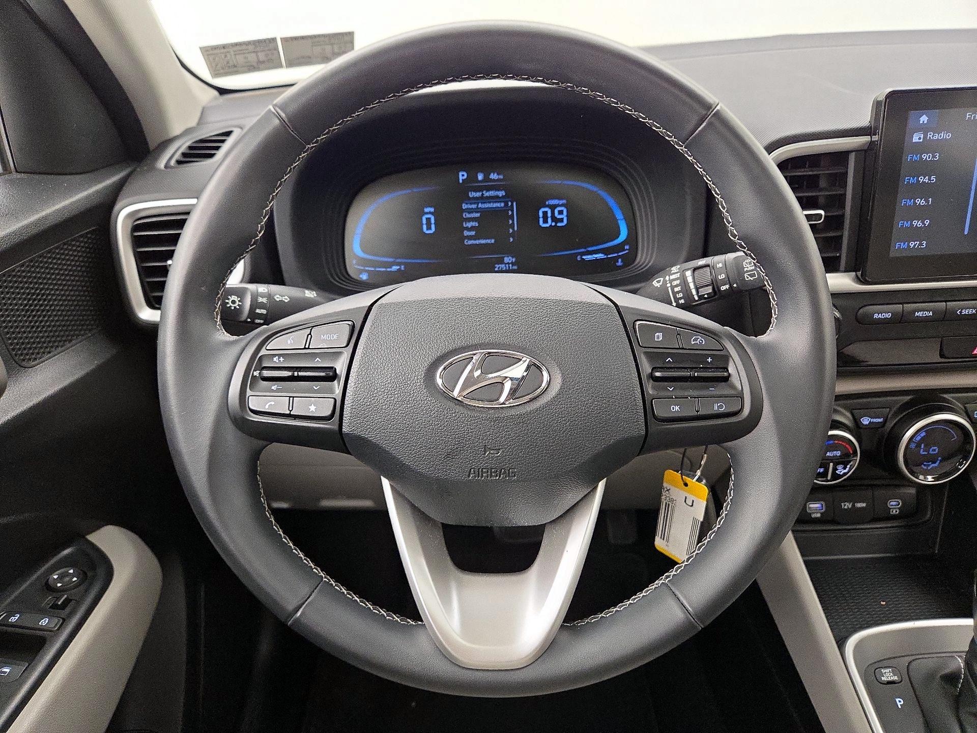 Thumbnail: 2023 Hyundai Venue - 10