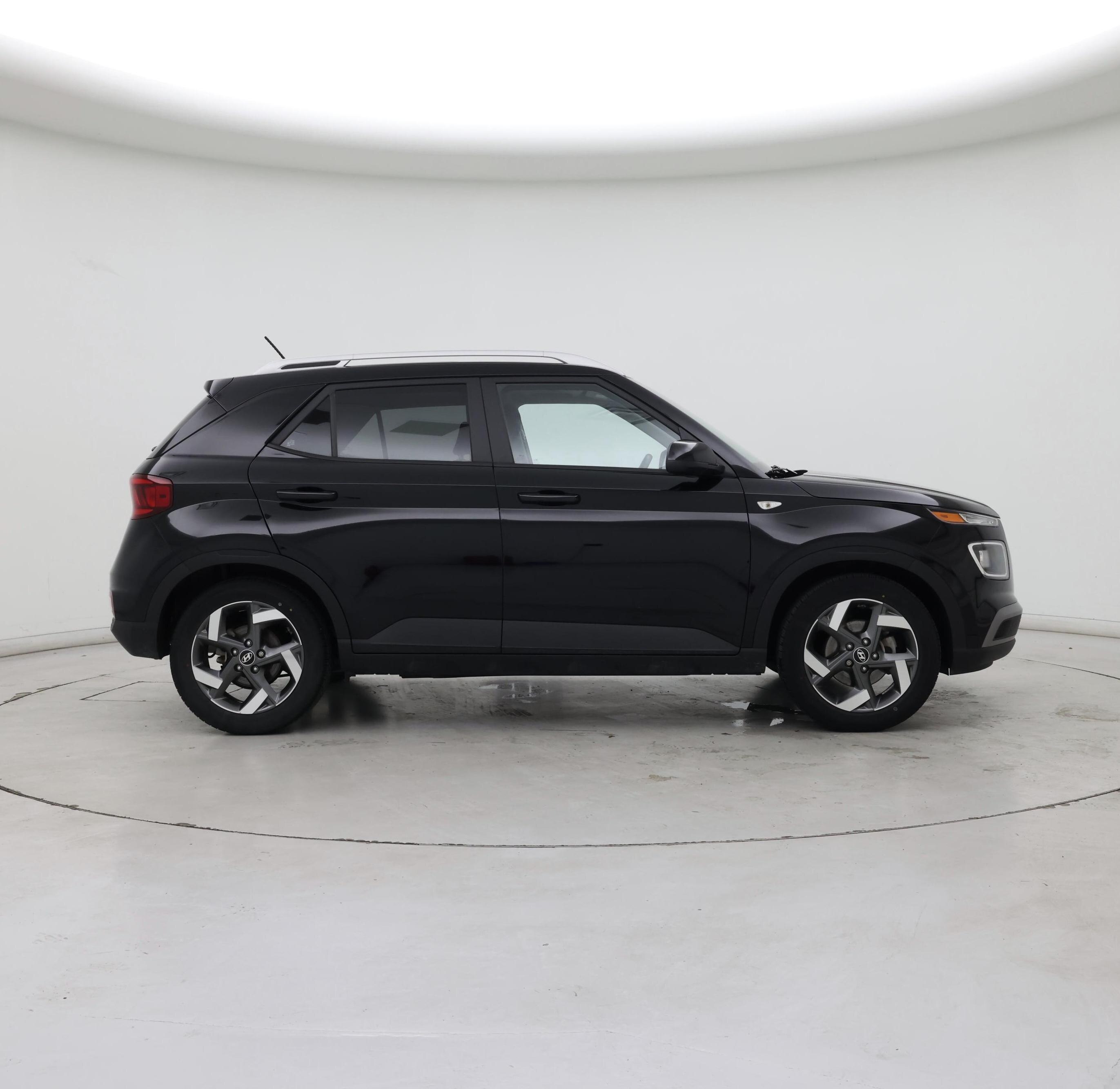 Thumbnail: 2023 Hyundai Venue - 7