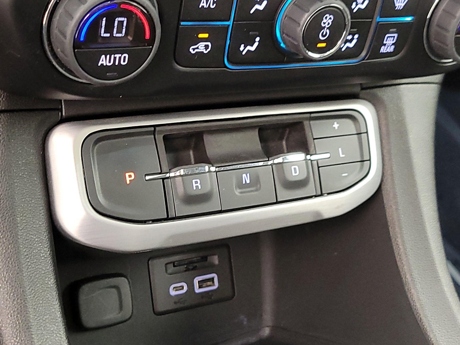 Thumbnail: 2023 GMC Acadia - 16