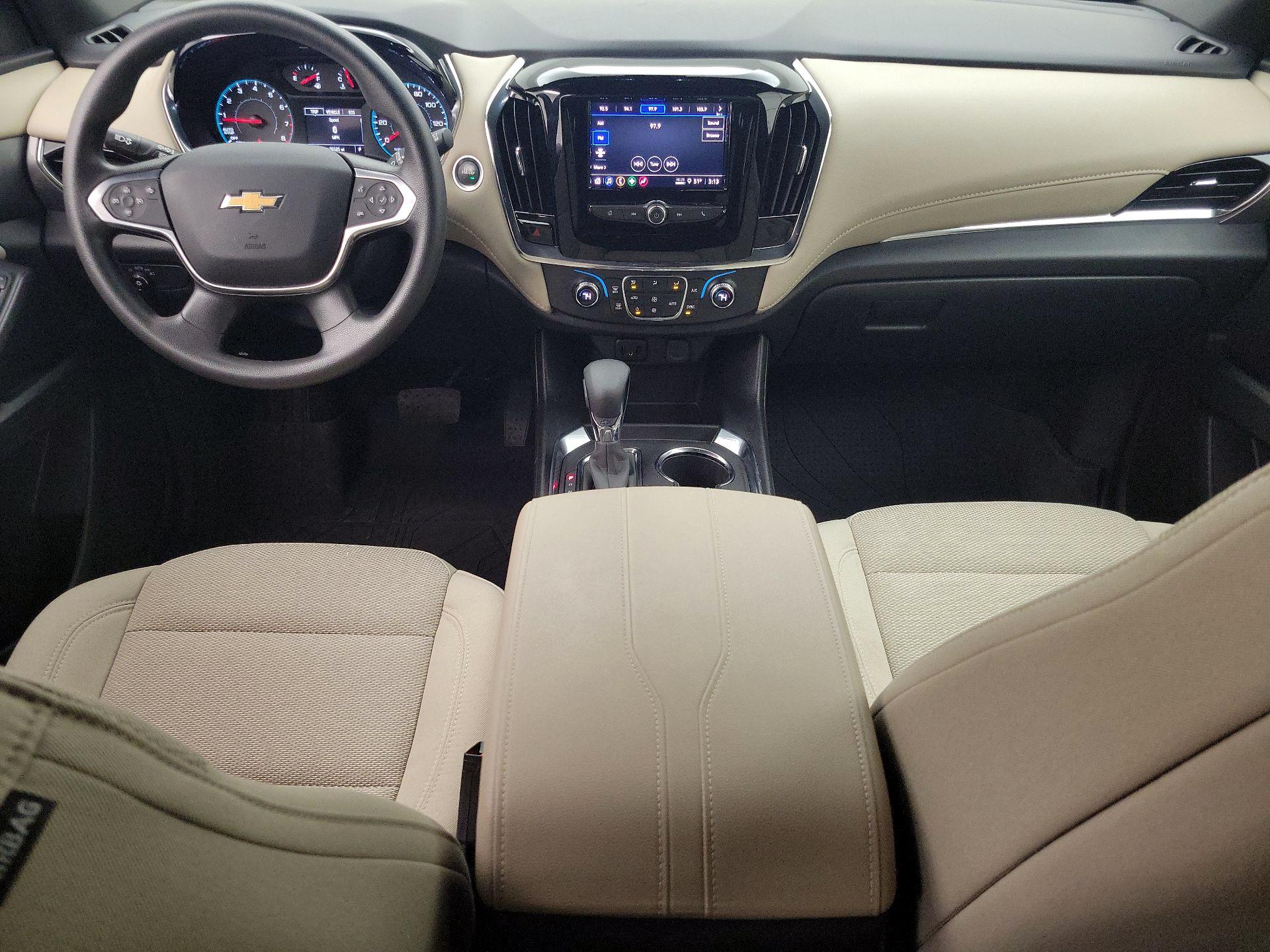 Thumbnail: 2023 Chevrolet Traverse - 9