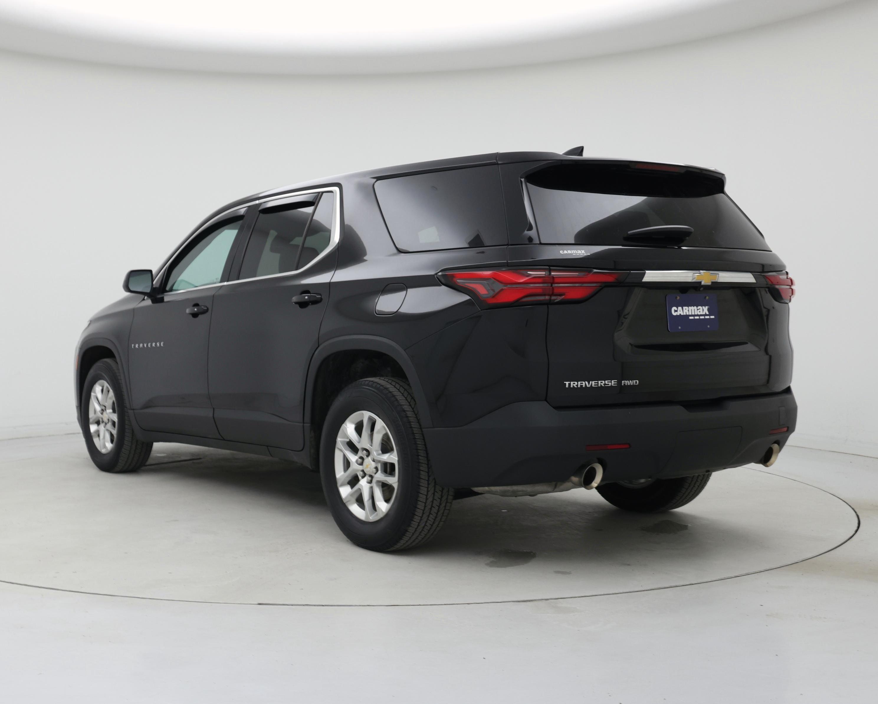 Thumbnail: 2023 Chevrolet Traverse - 2