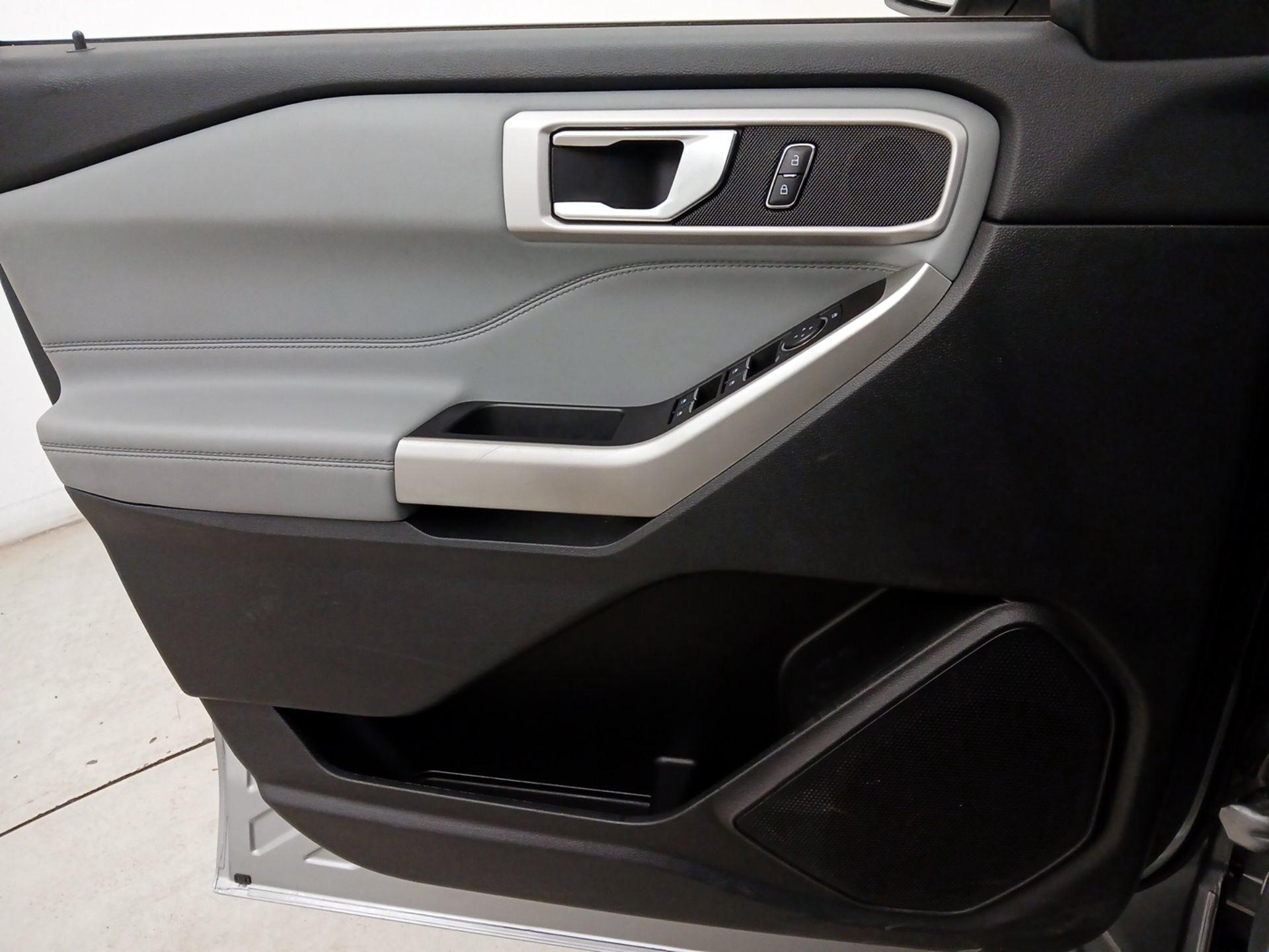 Thumbnail: 2022 Ford Explorer - 12