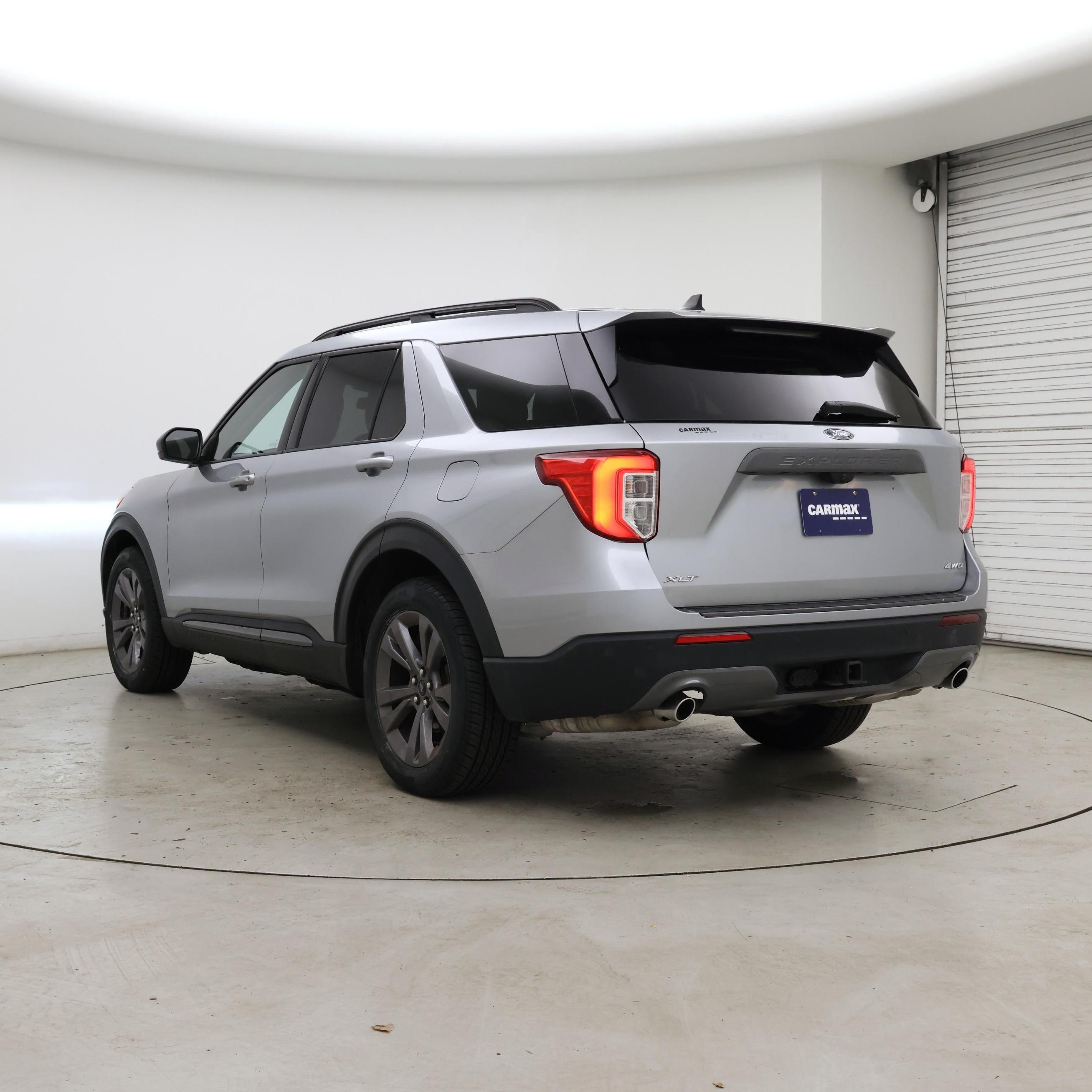 Thumbnail: 2022 Ford Explorer - 2