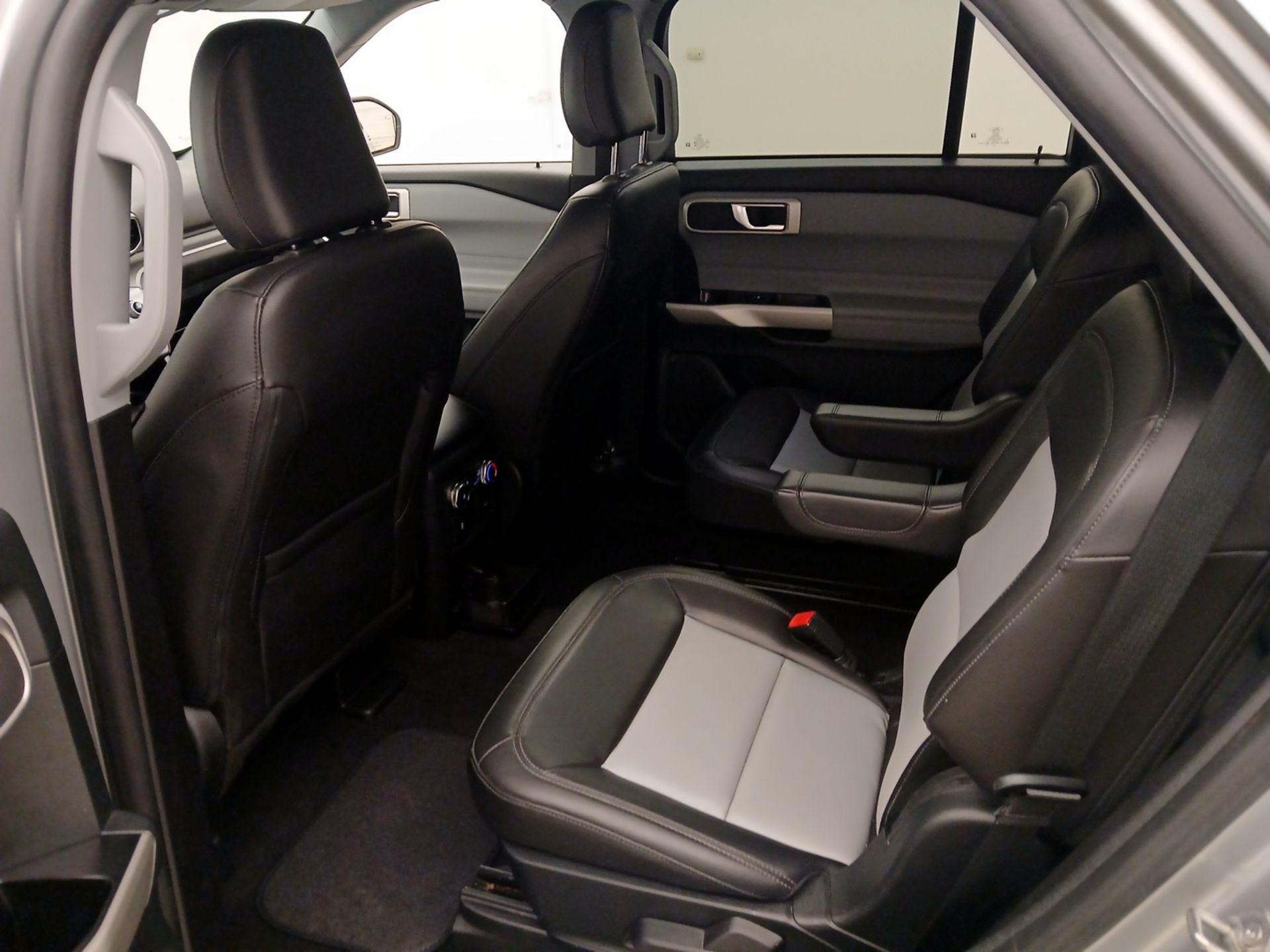 Thumbnail: 2022 Ford Explorer - 19