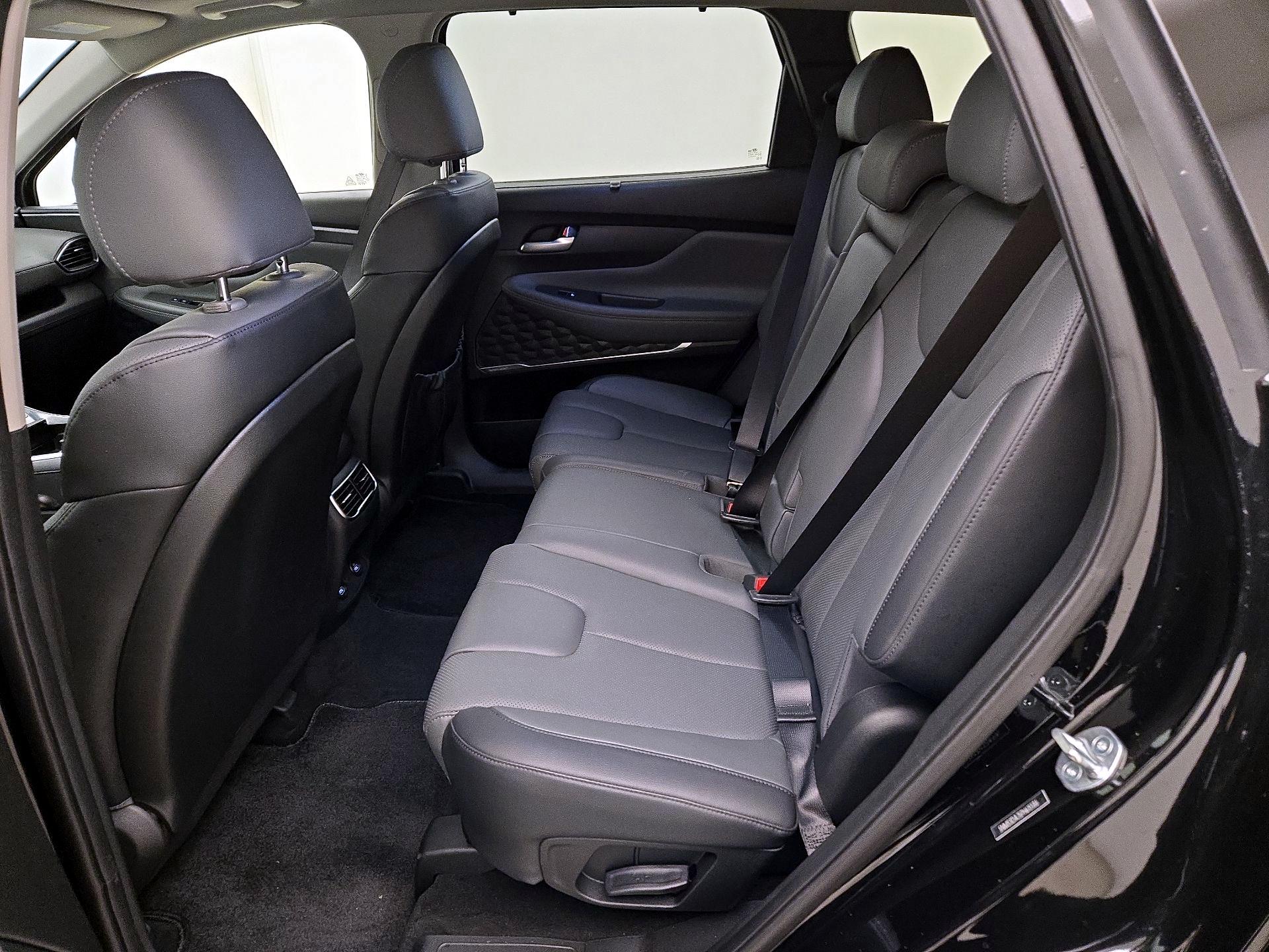 Thumbnail: 2023 Hyundai Santa Fe - 19