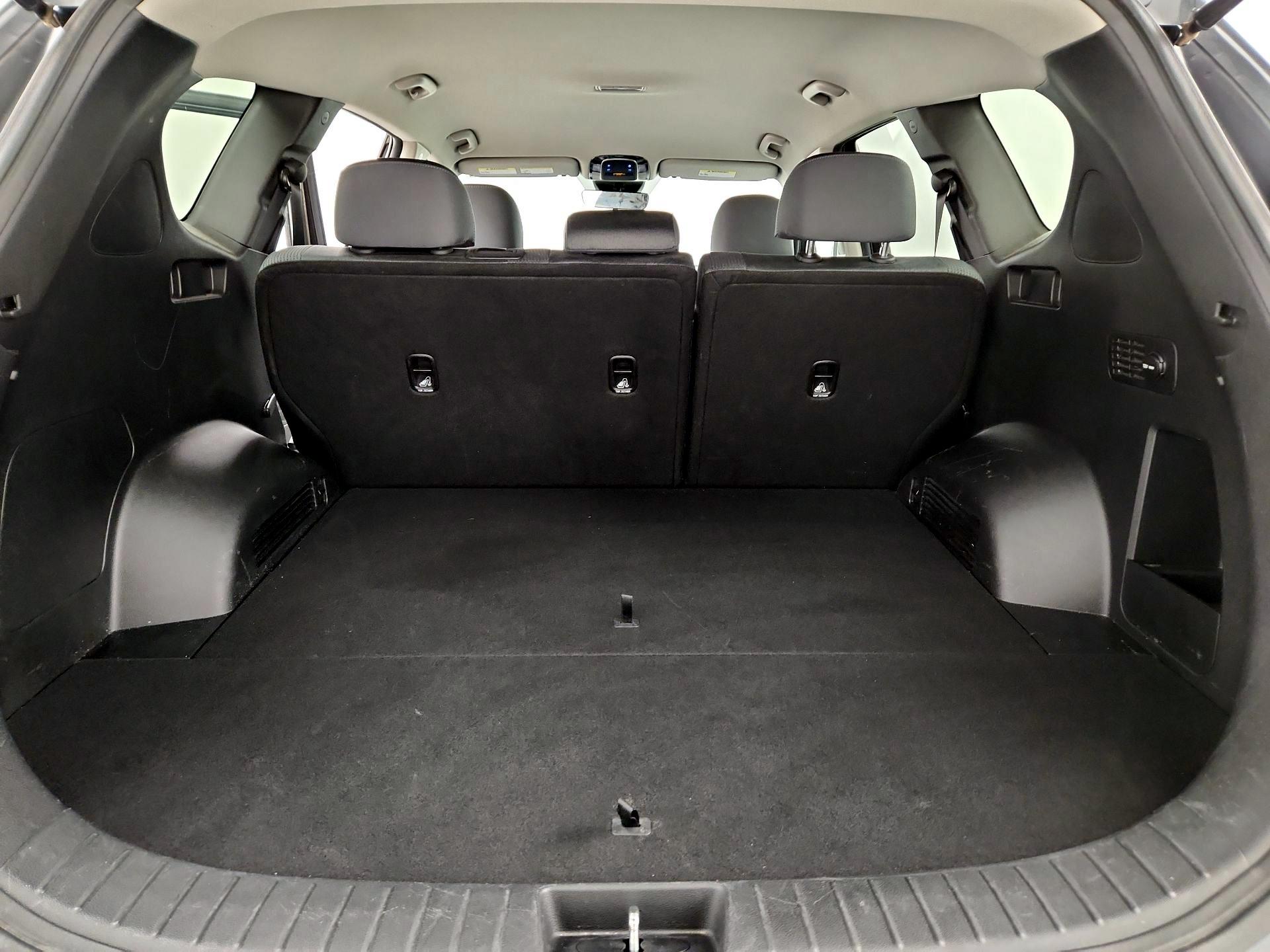 Thumbnail: 2023 Hyundai Santa Fe - 20