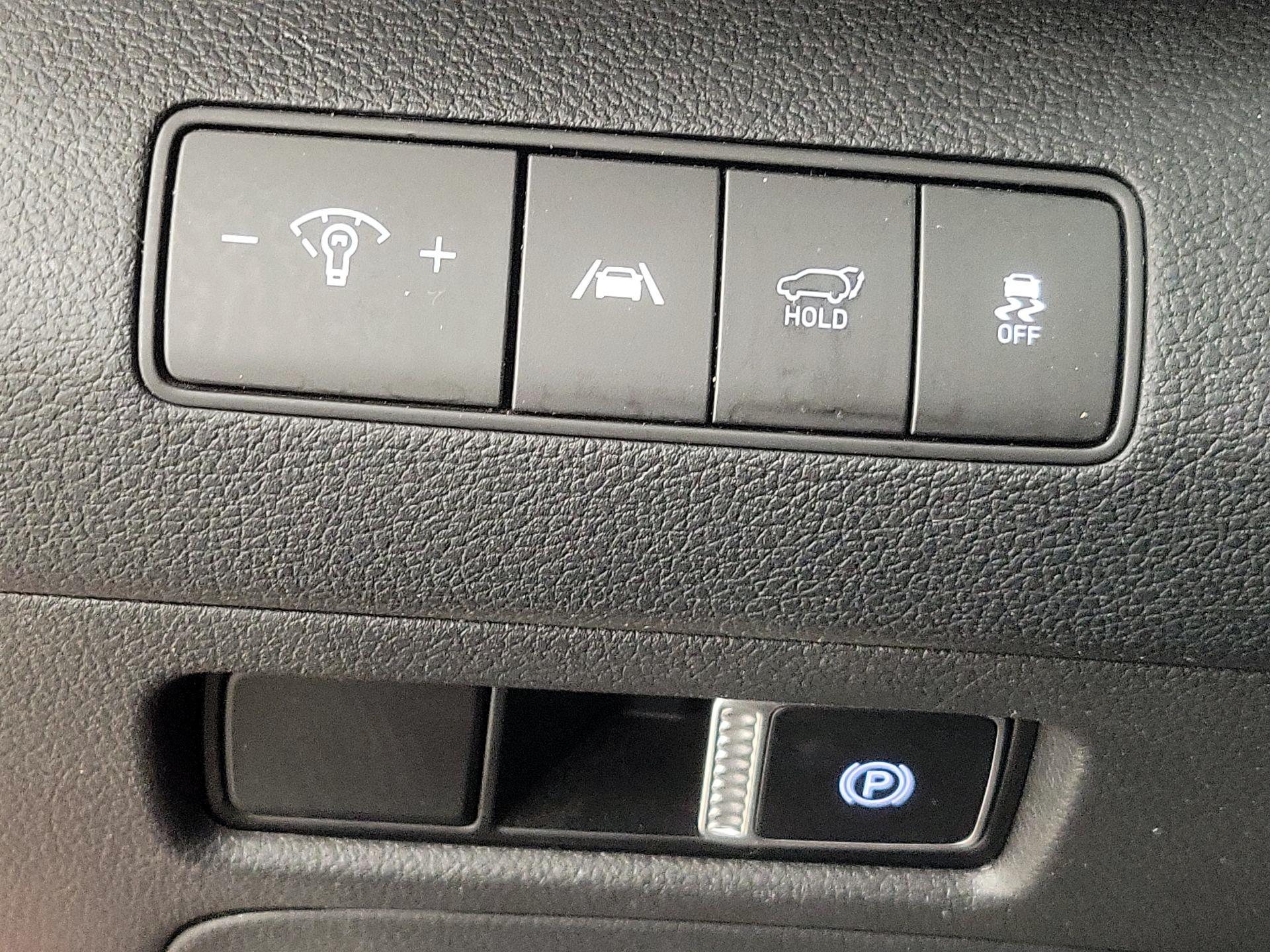 Thumbnail: 2023 Hyundai Santa Fe - 13