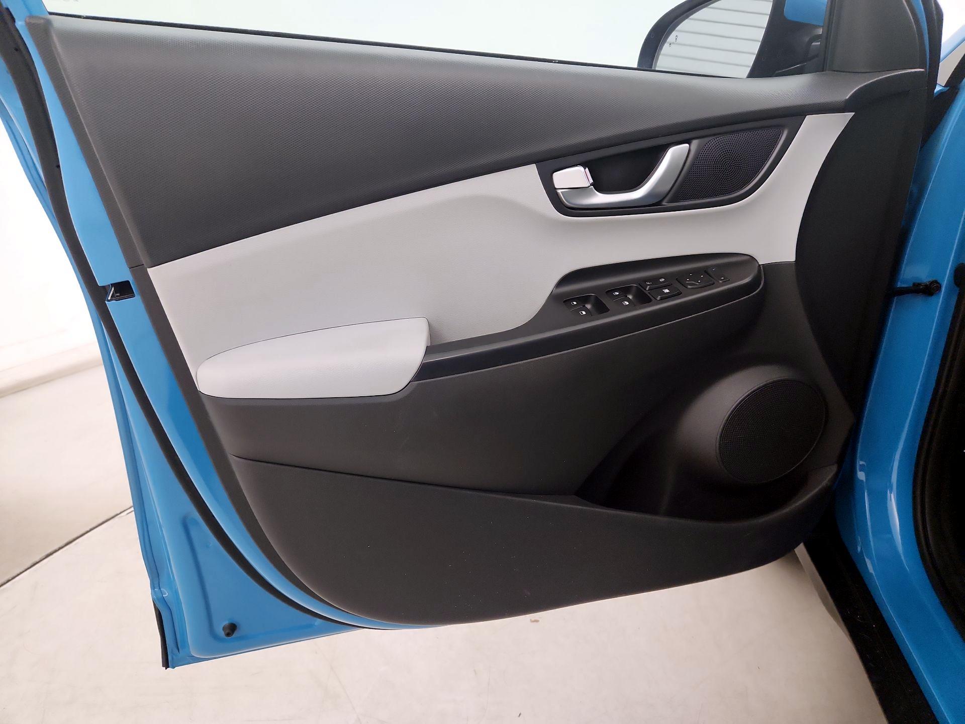 Thumbnail: 2023 Hyundai Kona - 12