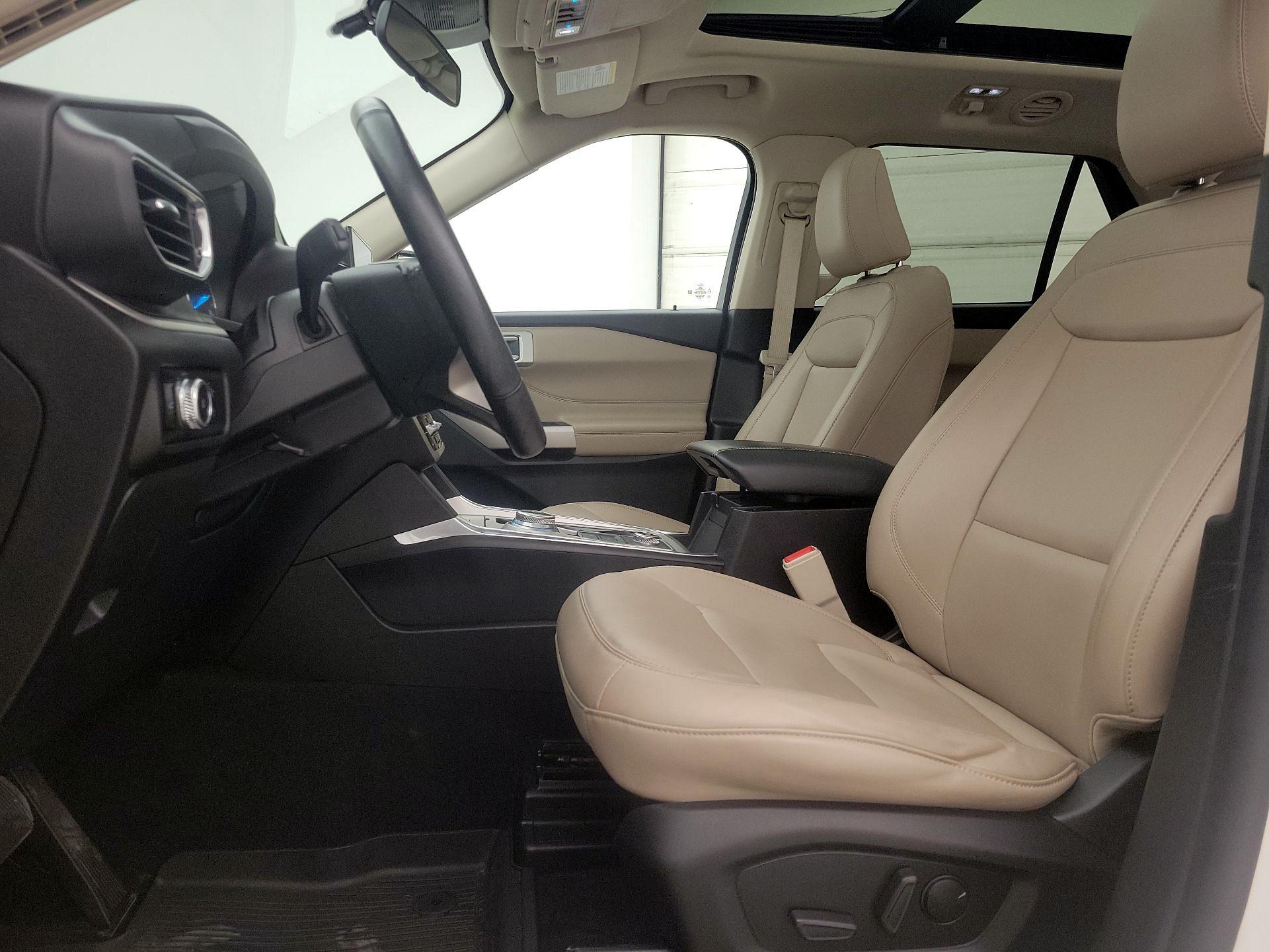 Thumbnail: 2022 Ford Explorer - 11