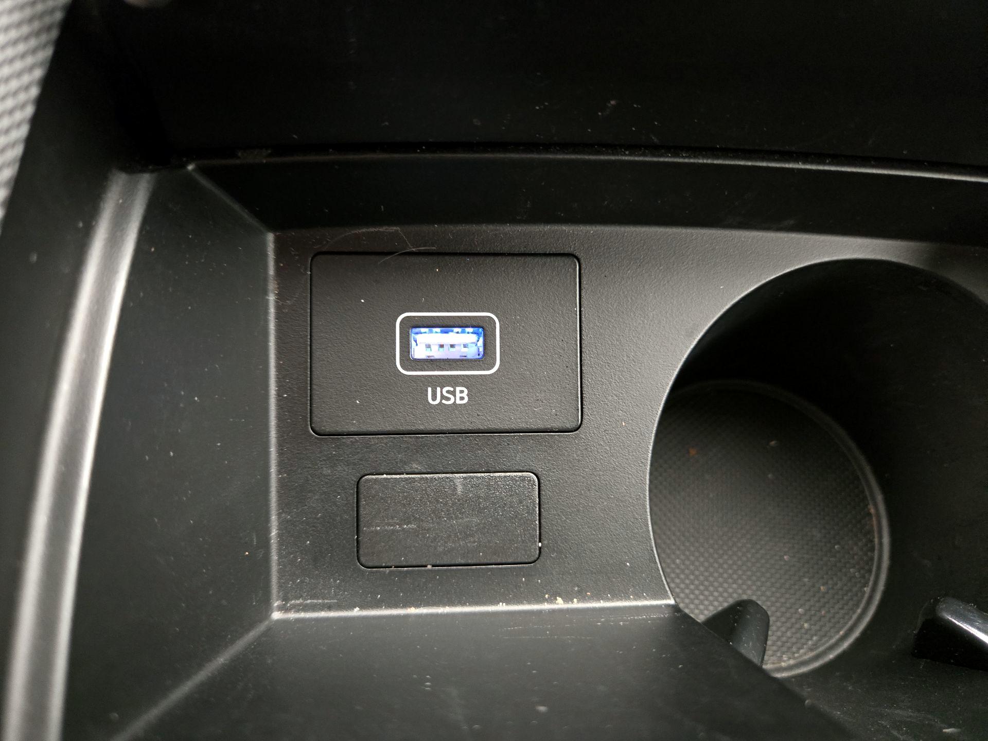 Thumbnail: 2023 Hyundai Santa Fe - 18