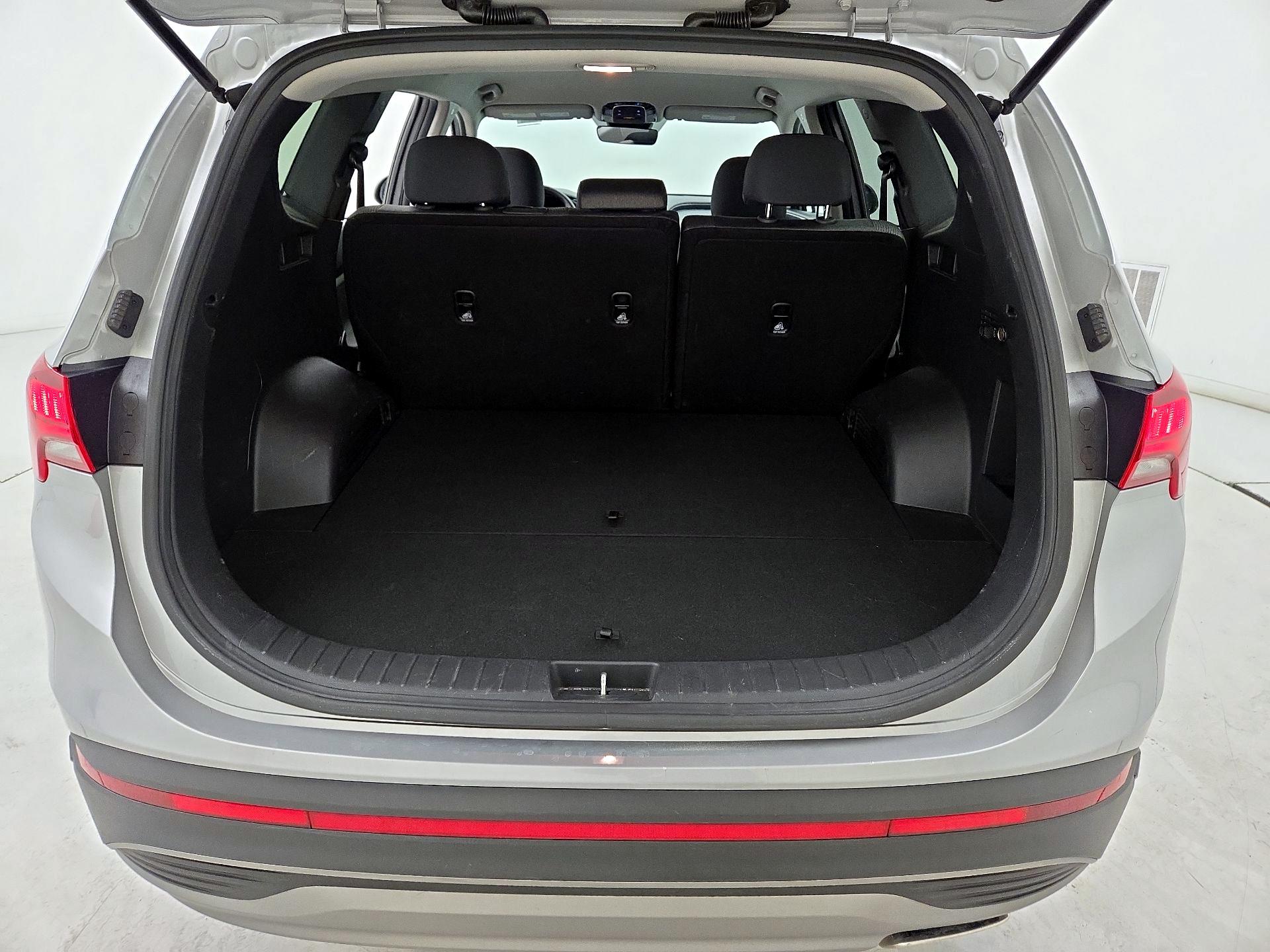 Thumbnail: 2023 Hyundai Santa Fe - 20