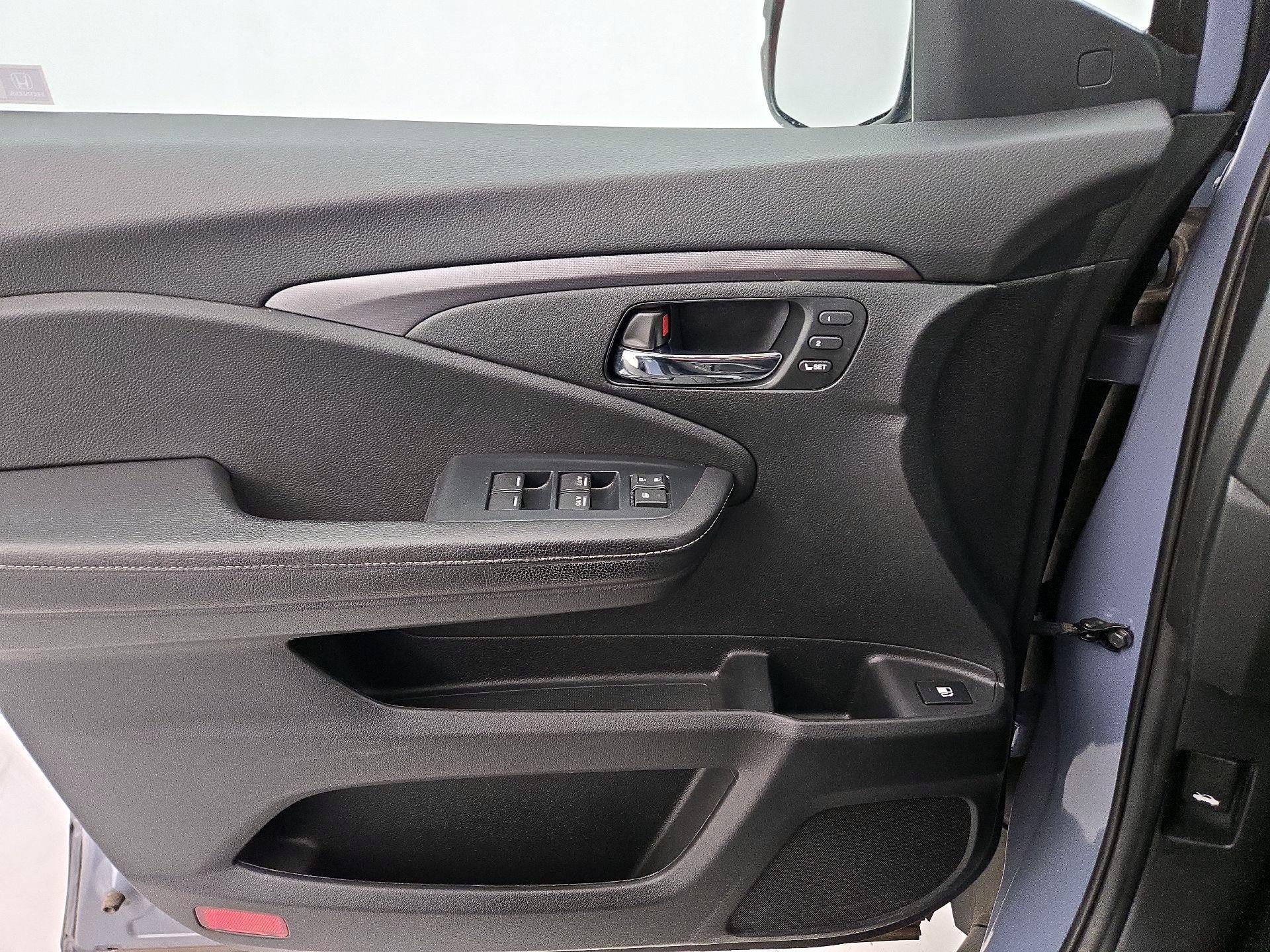 Thumbnail: 2023 Honda Ridgeline - 12