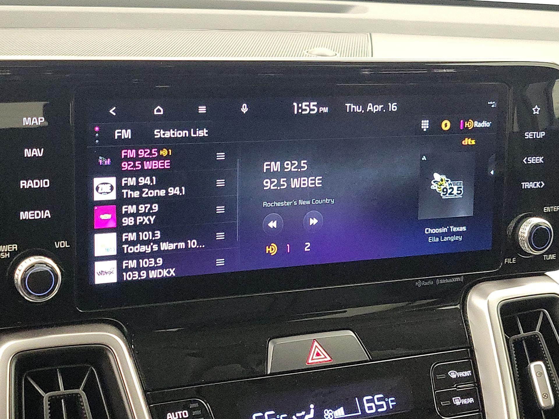 Thumbnail: 2023 Kia Sorento - 16