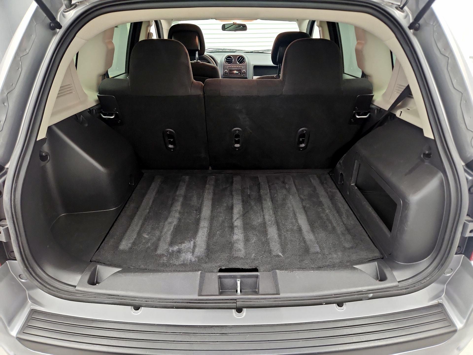 Thumbnail: 2014 Jeep Compass - 18