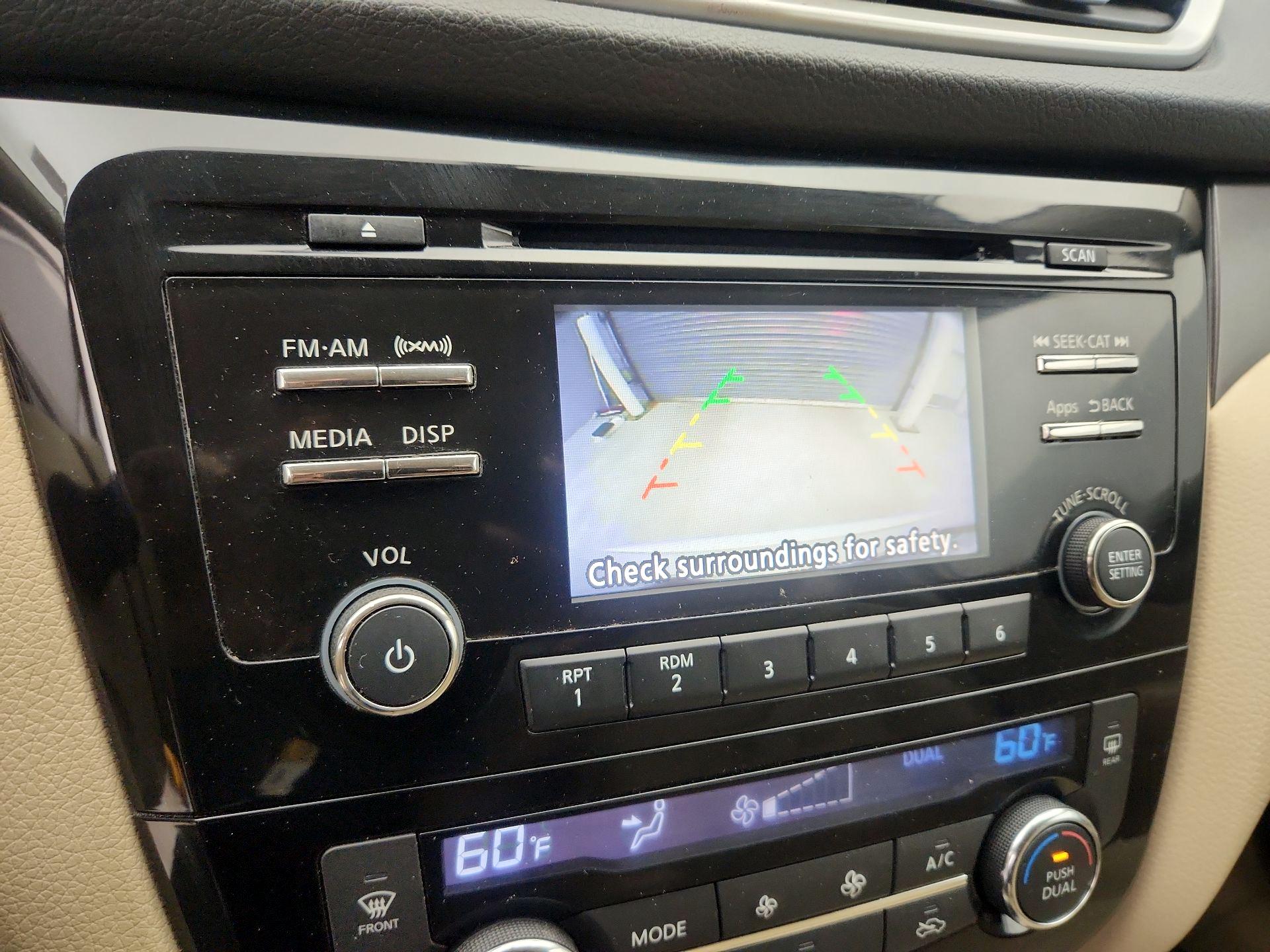 Thumbnail: 2014 Nissan Rogue - 14