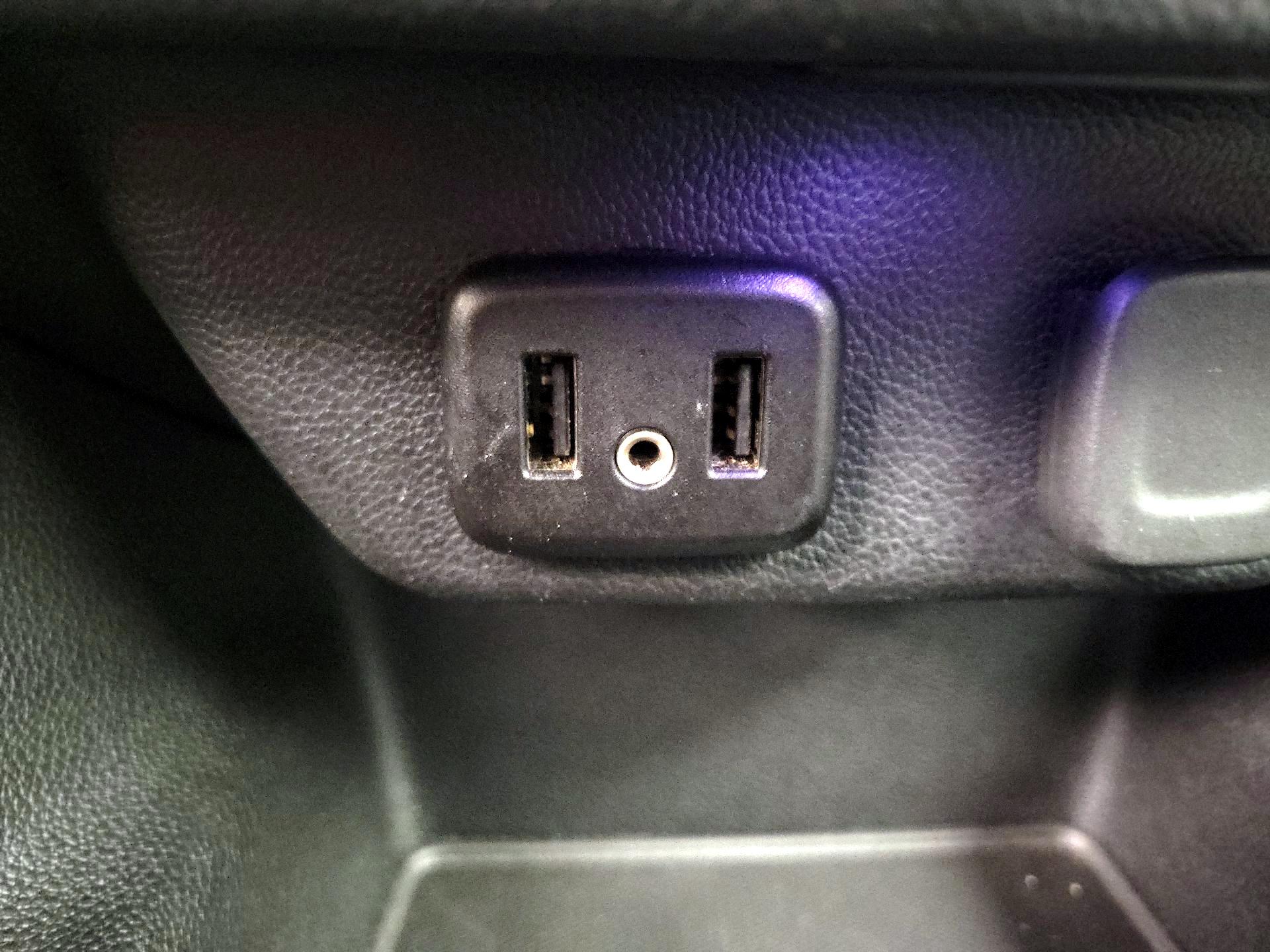 Thumbnail: 2019 Chevrolet Traverse - 18