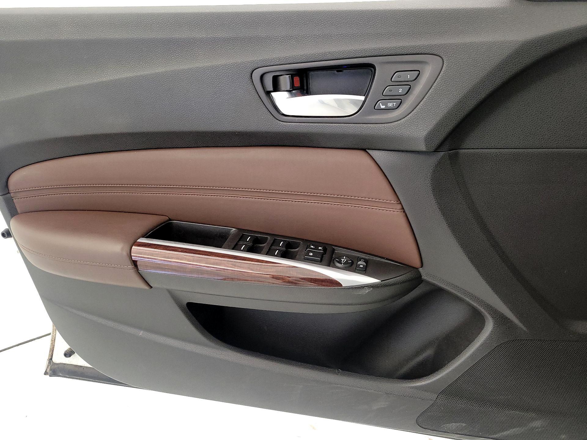 Thumbnail: 2015 Acura TLX - 12