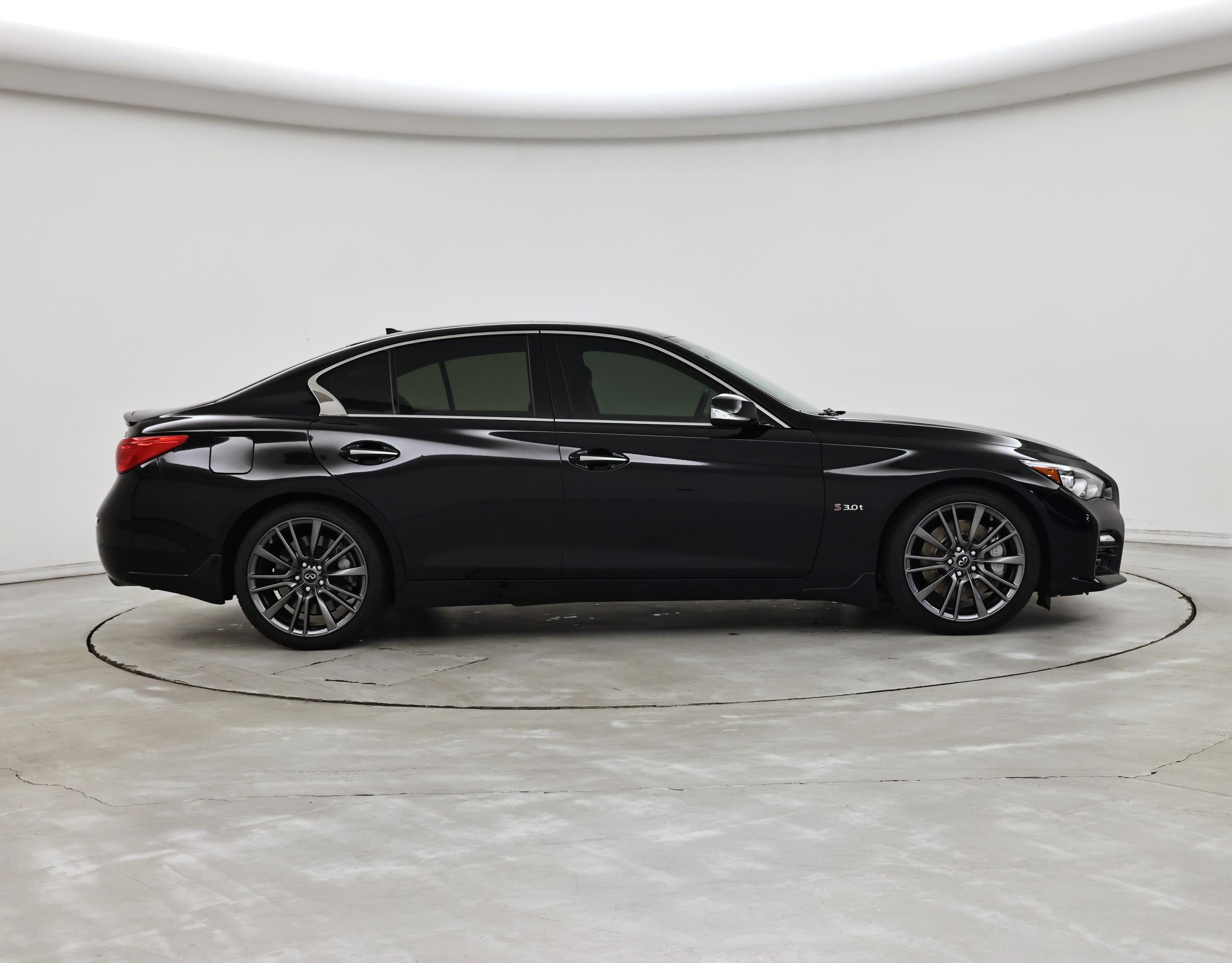 Thumbnail: 2016 INFINITI  - 7