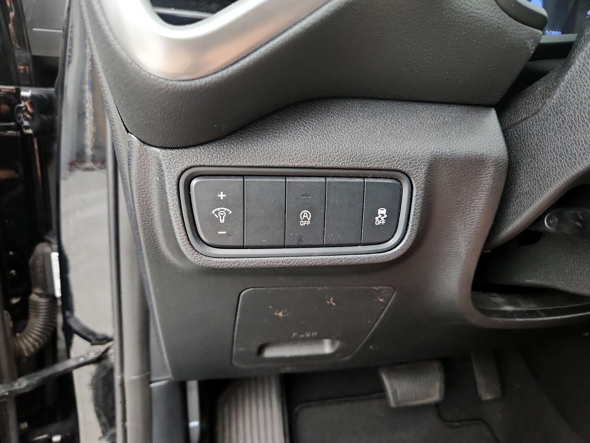 Thumbnail: 2021 Kia Soul - 13