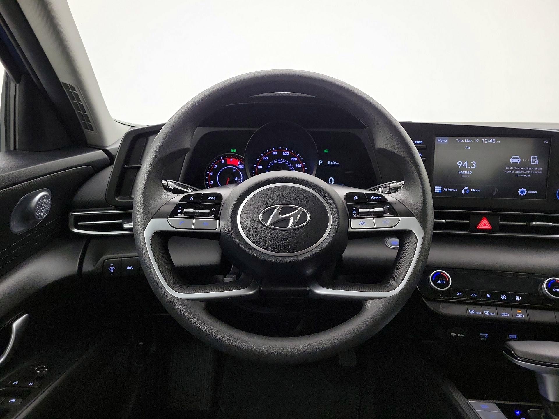 Thumbnail: 2023 Hyundai Elantra - 10