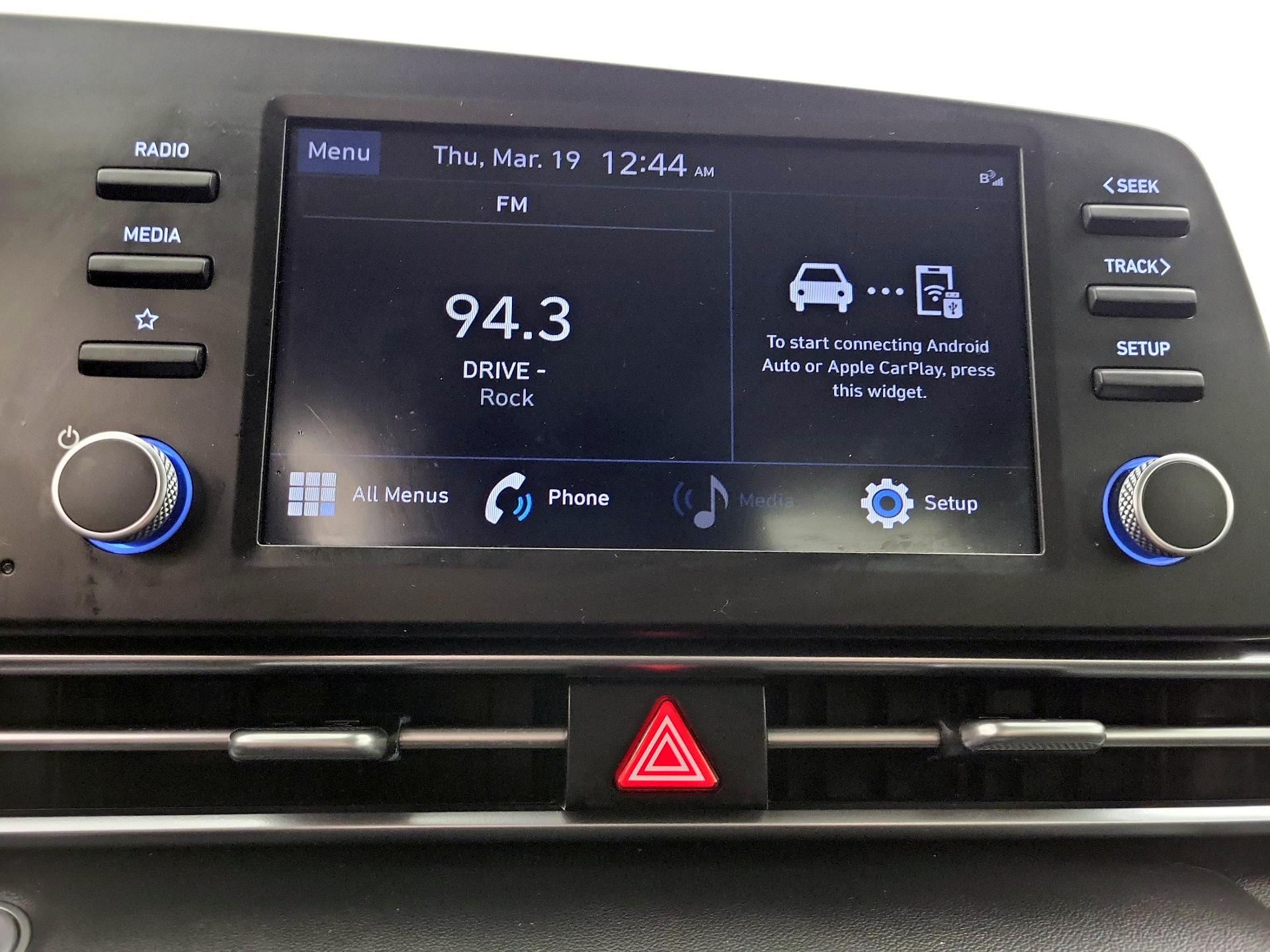 Thumbnail: 2023 Hyundai Elantra - 15