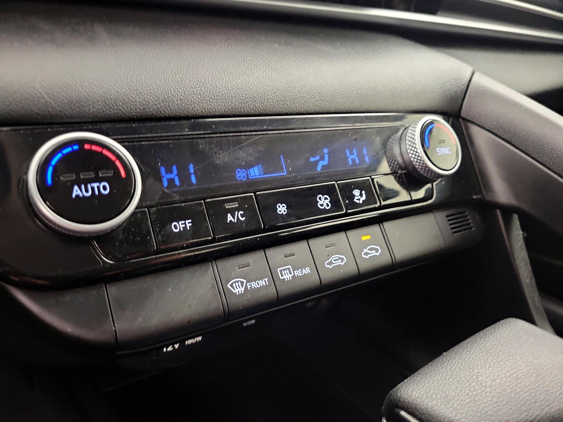 Thumbnail: 2023 Hyundai Elantra - 16